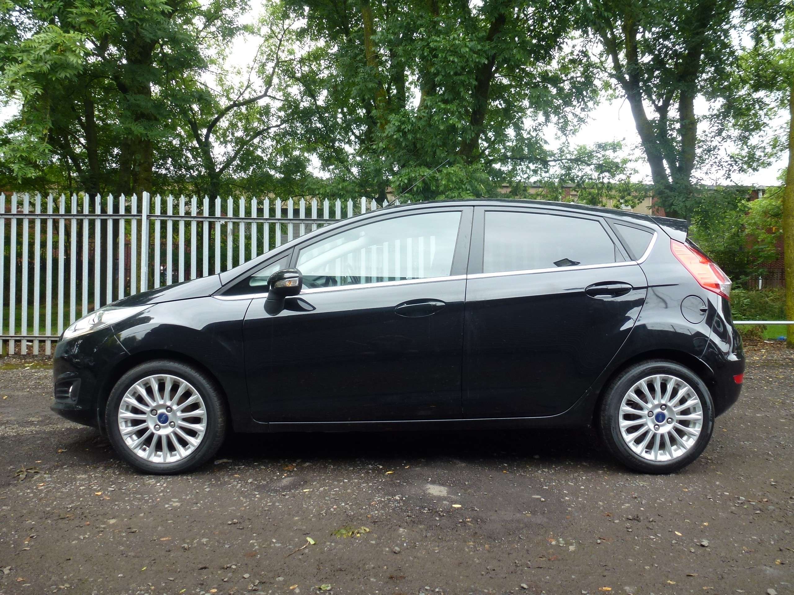 2013 FORD FIESTA 2013 FORD FIESTA