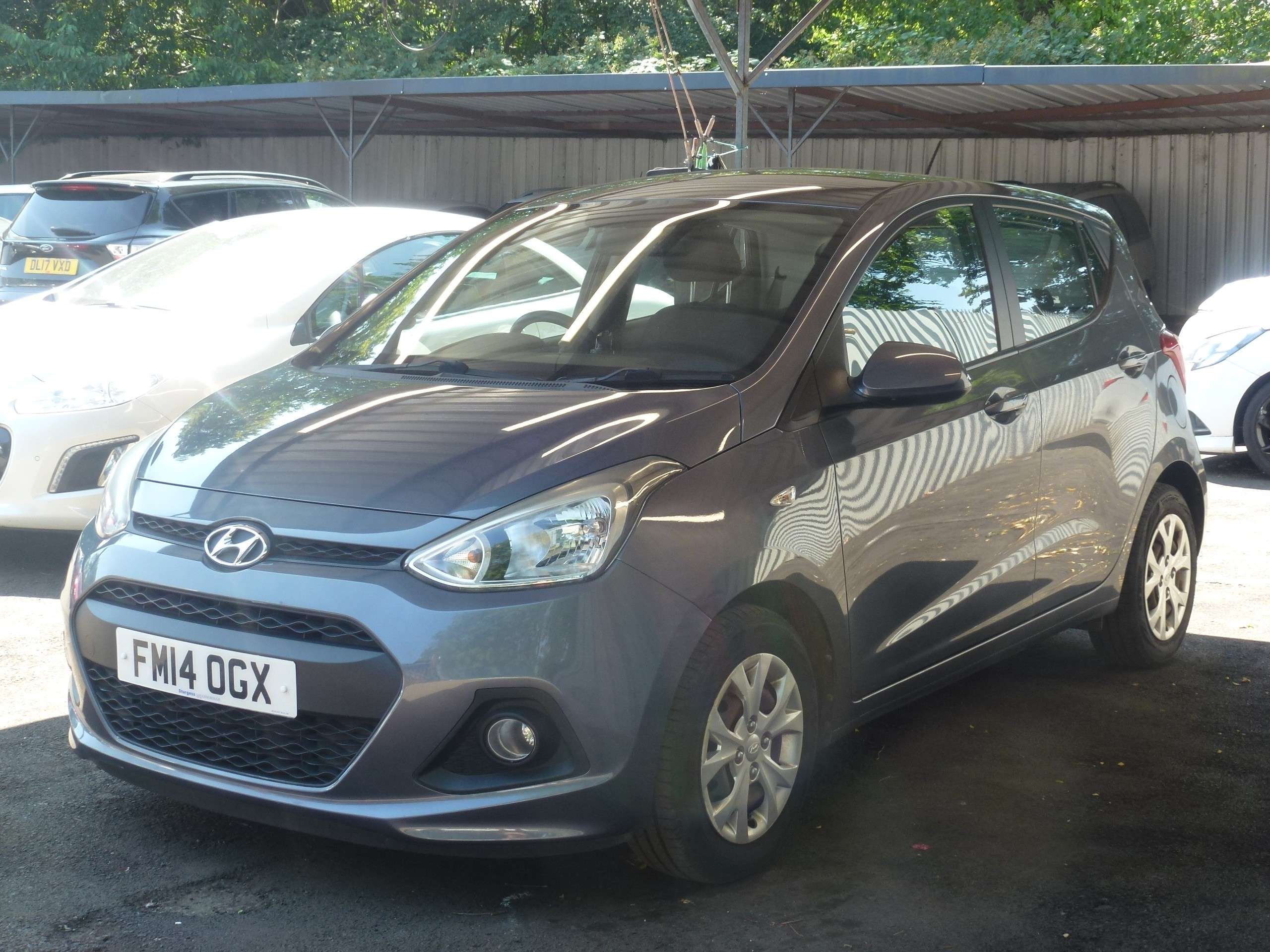 A 2014 HYUNDAI I10 1.0 SE Hatchback 5dr Petrol Manual Euro 5 (66 ps) A 2014 HYUNDAI I10 1.0 SE Hatchback 5dr Petrol Manual Euro 5 (66 ps)