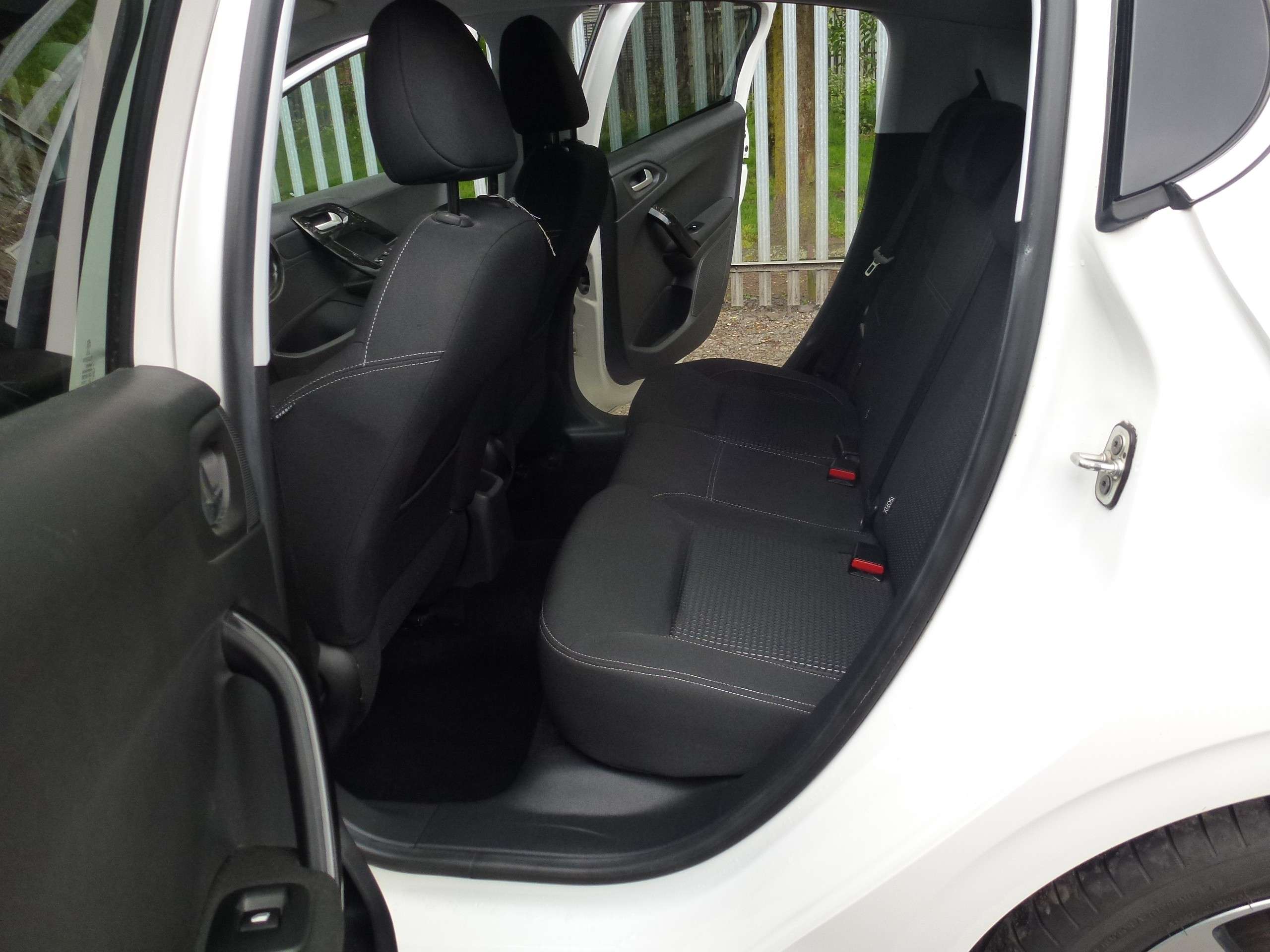 2019 PEUGEOT 208 2019 PEUGEOT 208