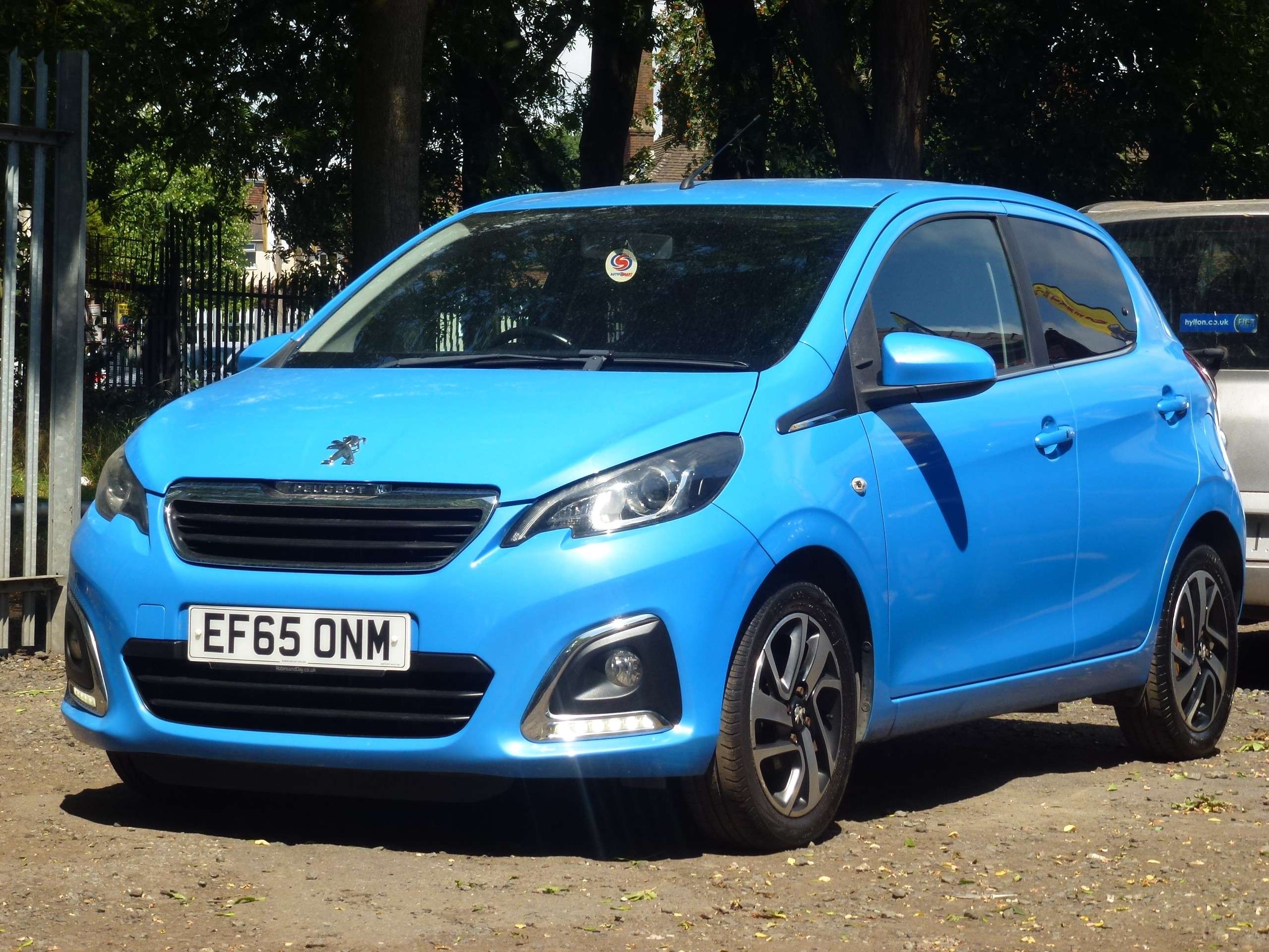 A 2015 PEUGEOT 108 1.2 PureTech Allure Hatchback 5dr Petrol Manual Euro 6 (82 ps) A 2015 PEUGEOT 108 1.2 PureTech Allure Hatchback 5dr Petrol Manual Euro 6 (82 ps)