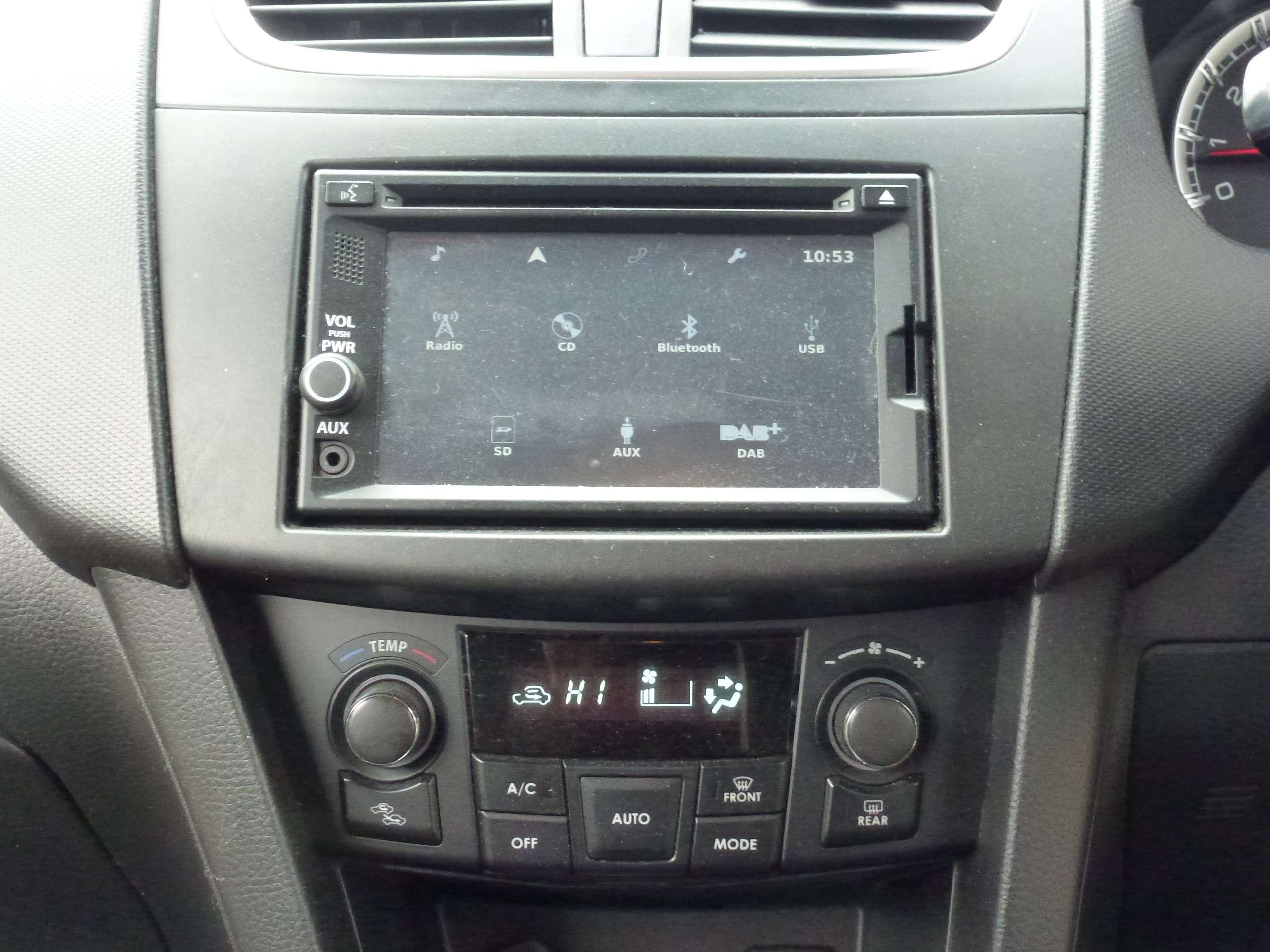 2015 SUZUKI SWIFT 2015 SUZUKI SWIFT