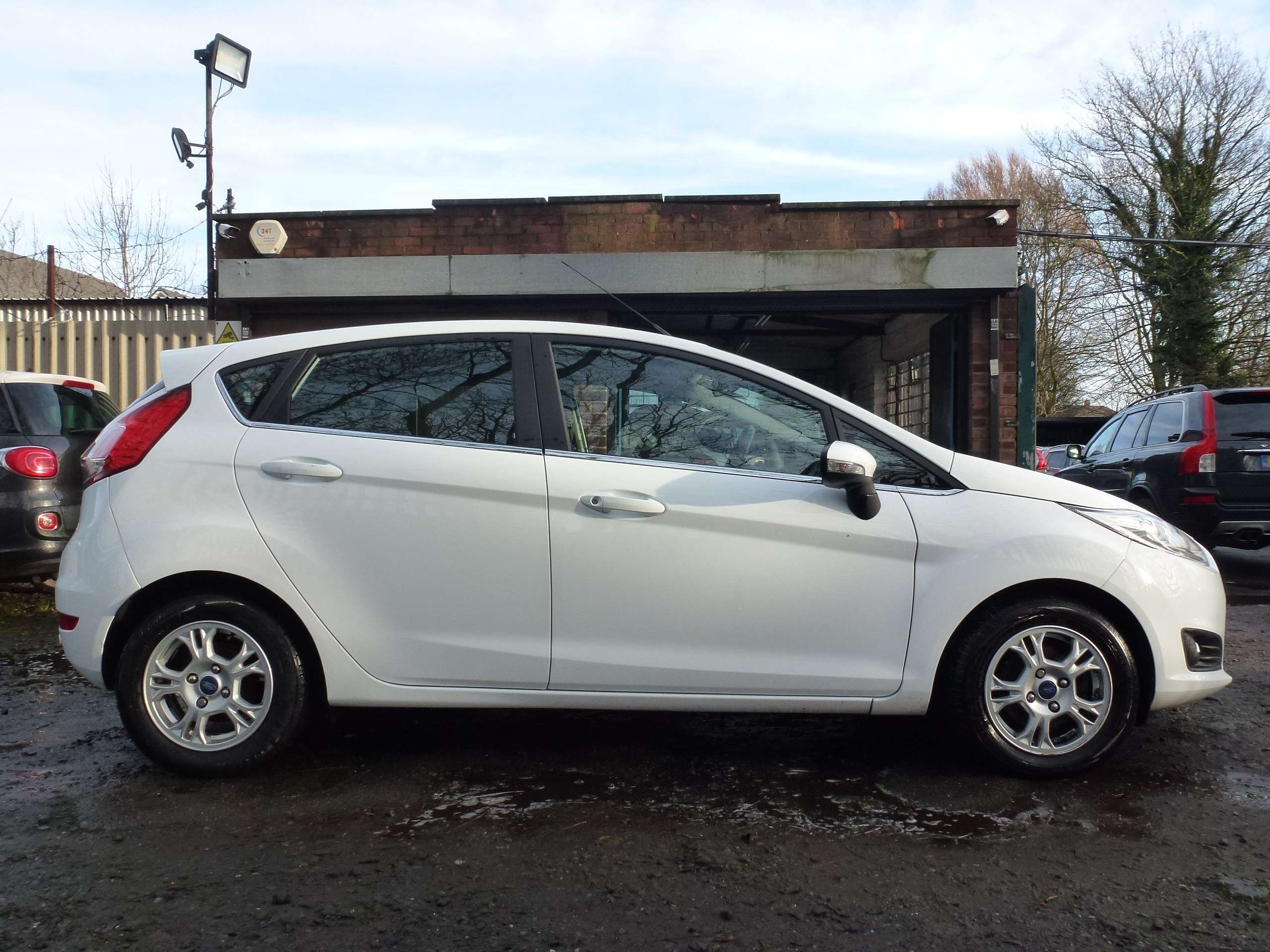 2015 FORD FIESTA 2015 FORD FIESTA