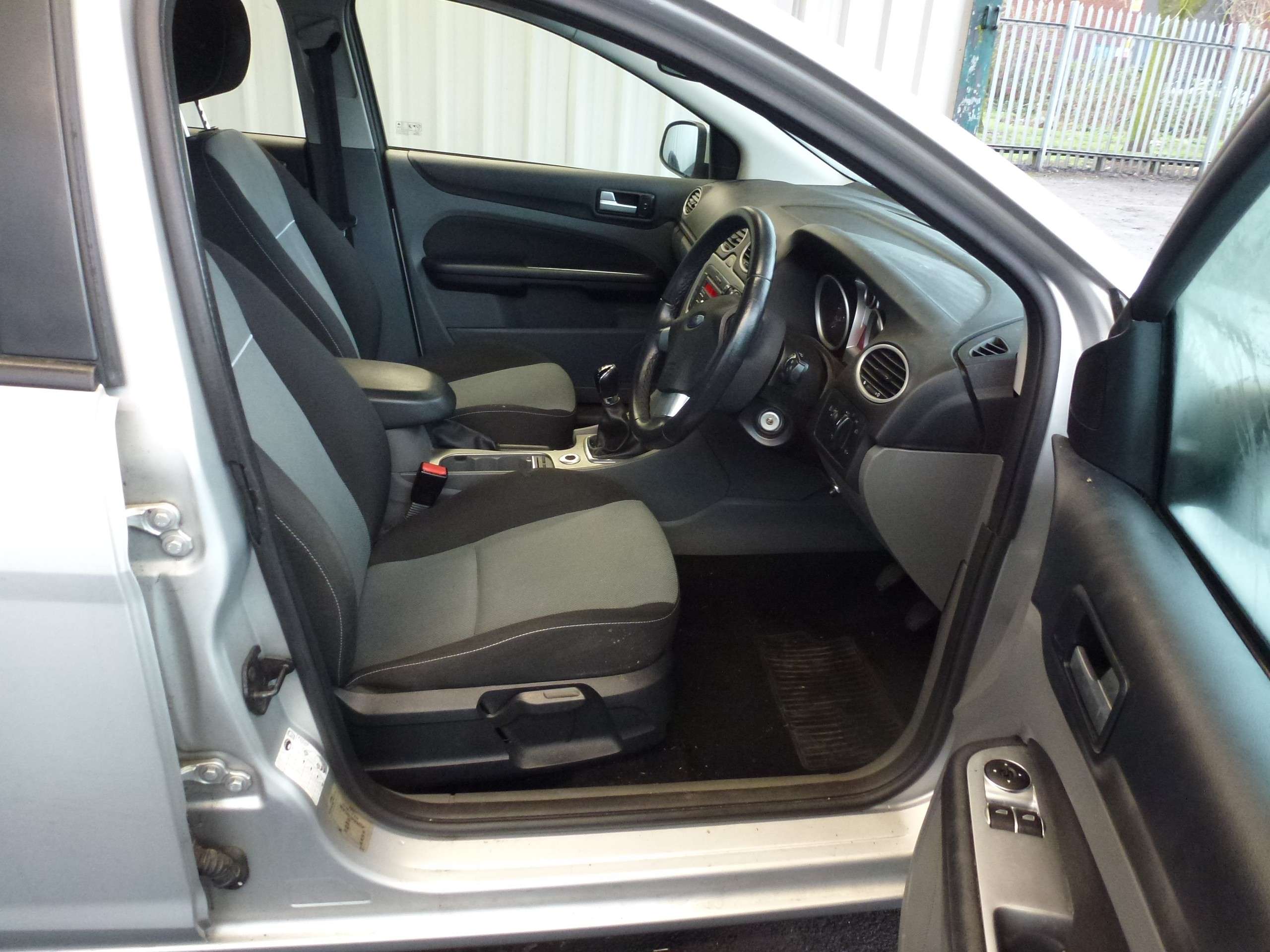 2010 FORD FOCUS 2010 FORD FOCUS