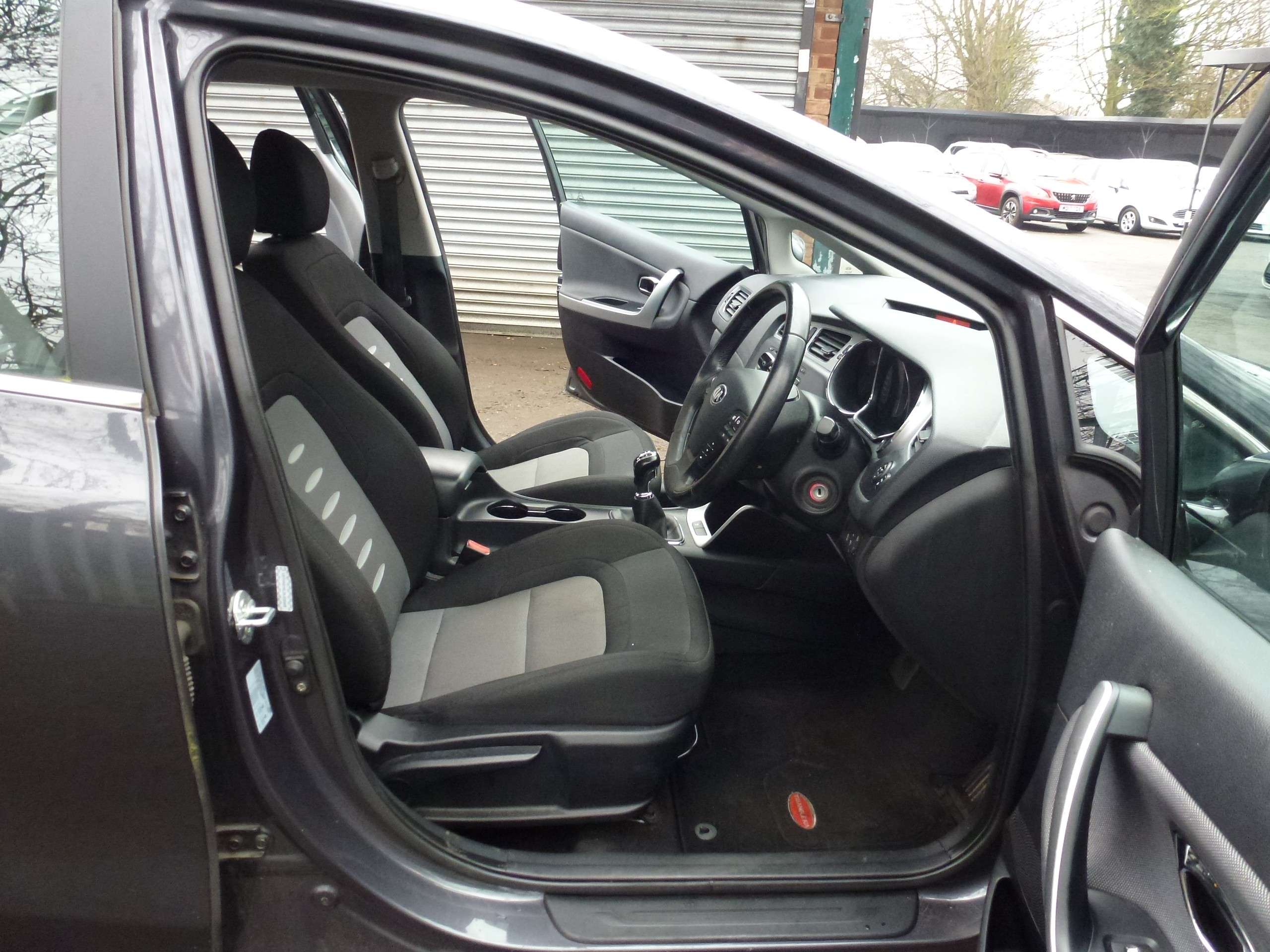 2012 KIA CEED 2012 KIA CEED