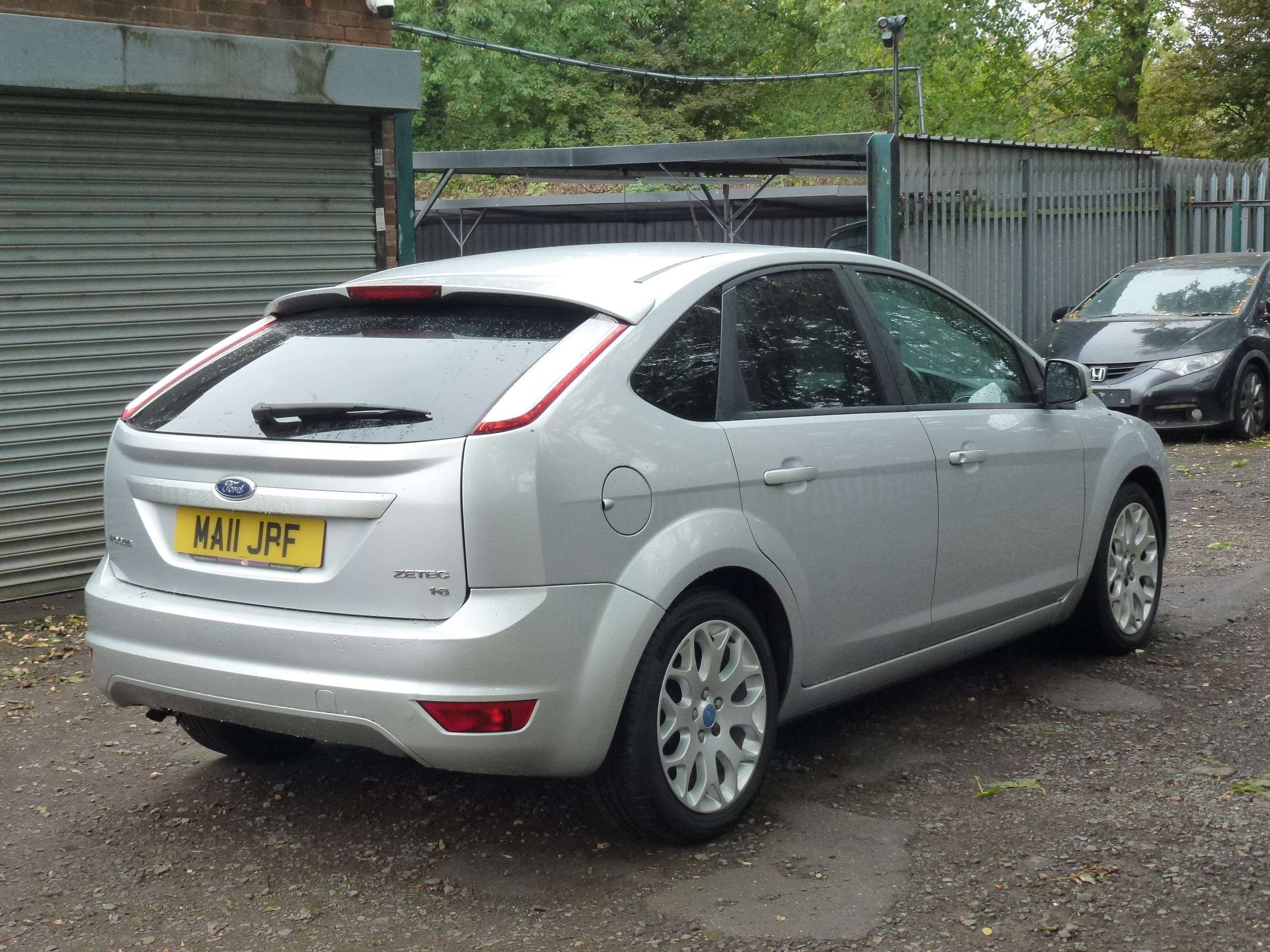 A 2011 FORD FOCUS 1.6 Zetec Hatchback 5dr Petrol Manual (159 g/km, 99 bhp) A 2011 FORD FOCUS 1.6 Zetec Hatchback 5dr Petrol Manual (159 g/km, 99 bhp)