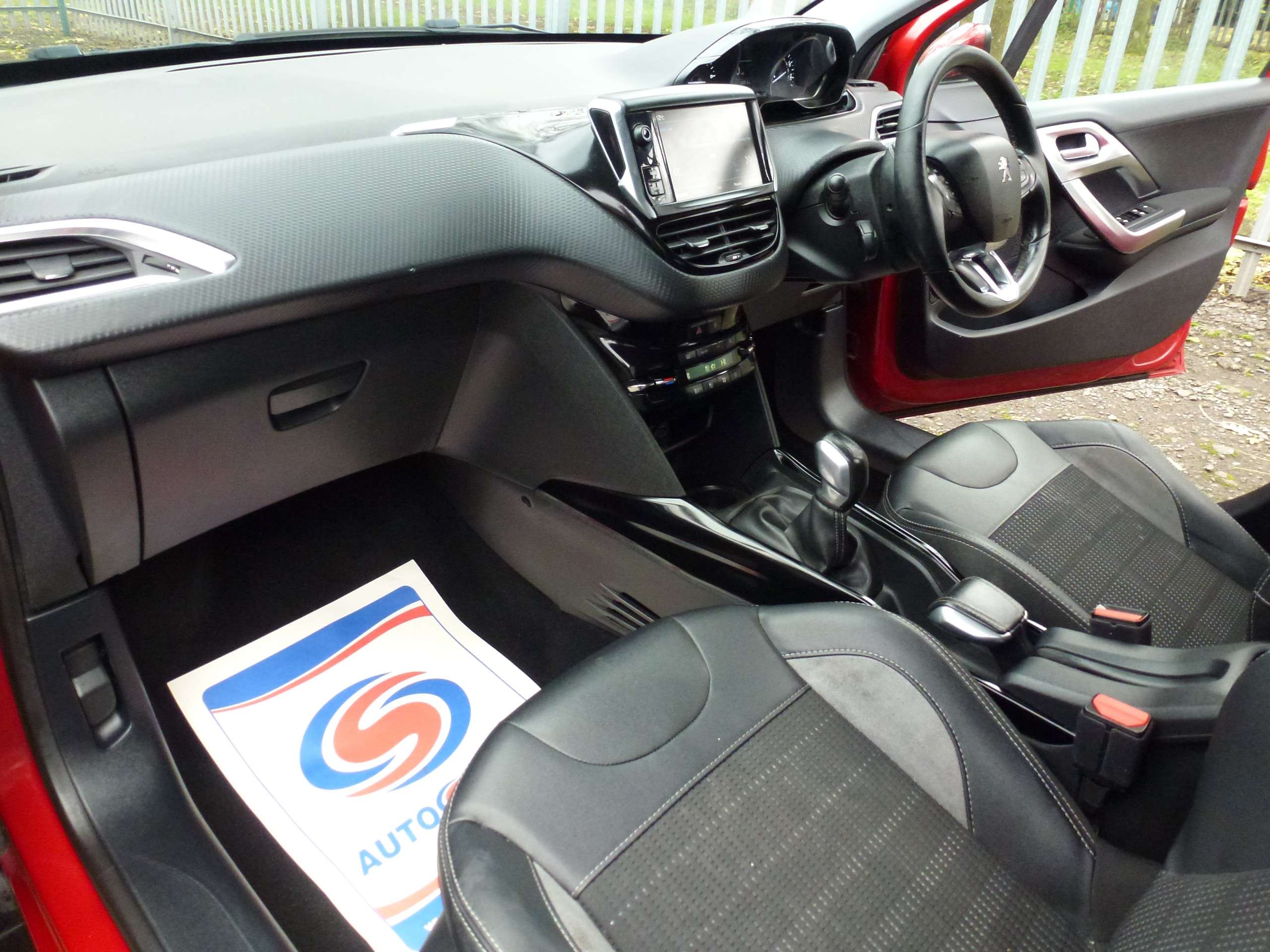 2017 PEUGEOT 2008 2017 PEUGEOT 2008