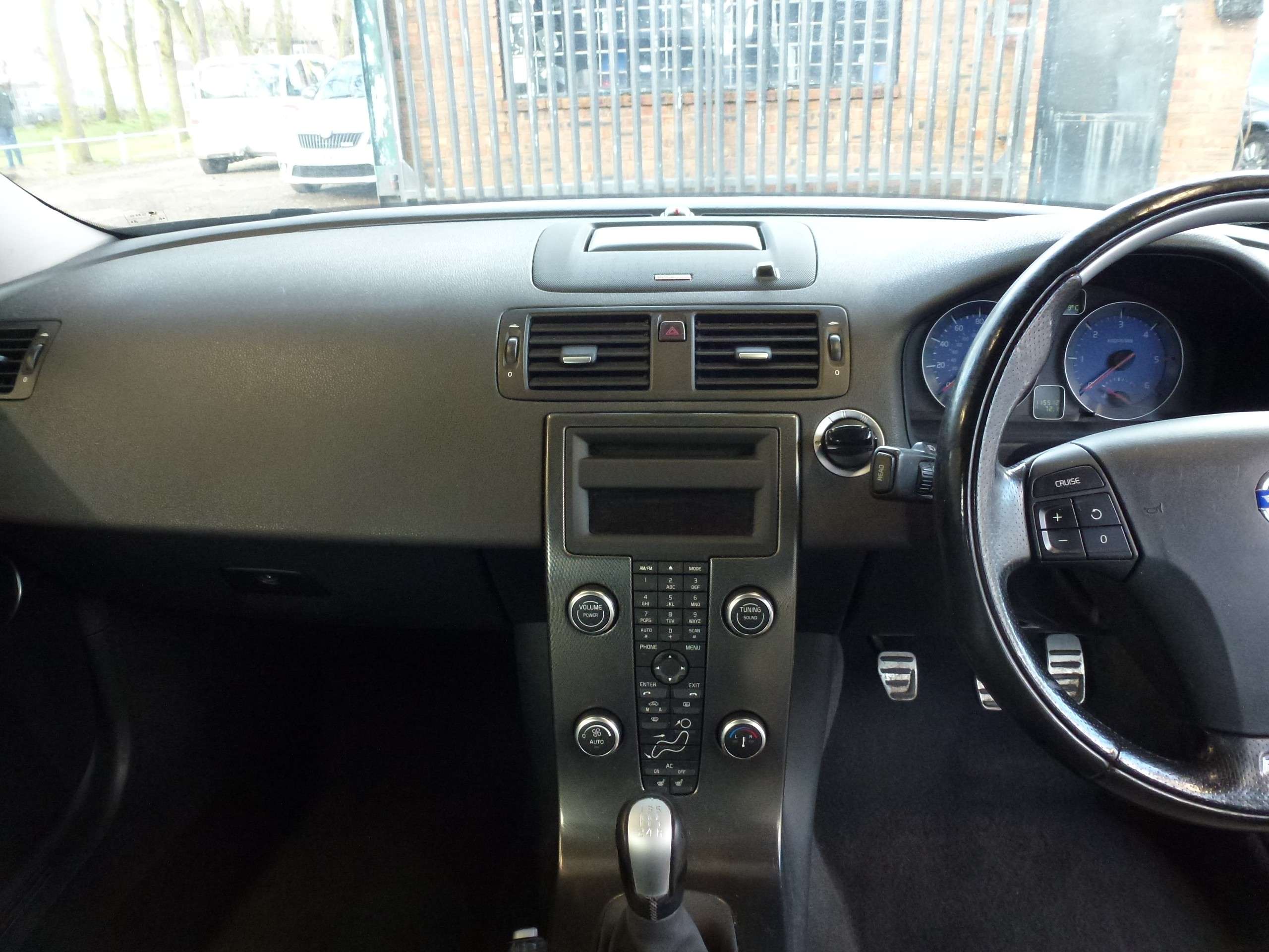 2009 VOLVO S40 2009 VOLVO S40