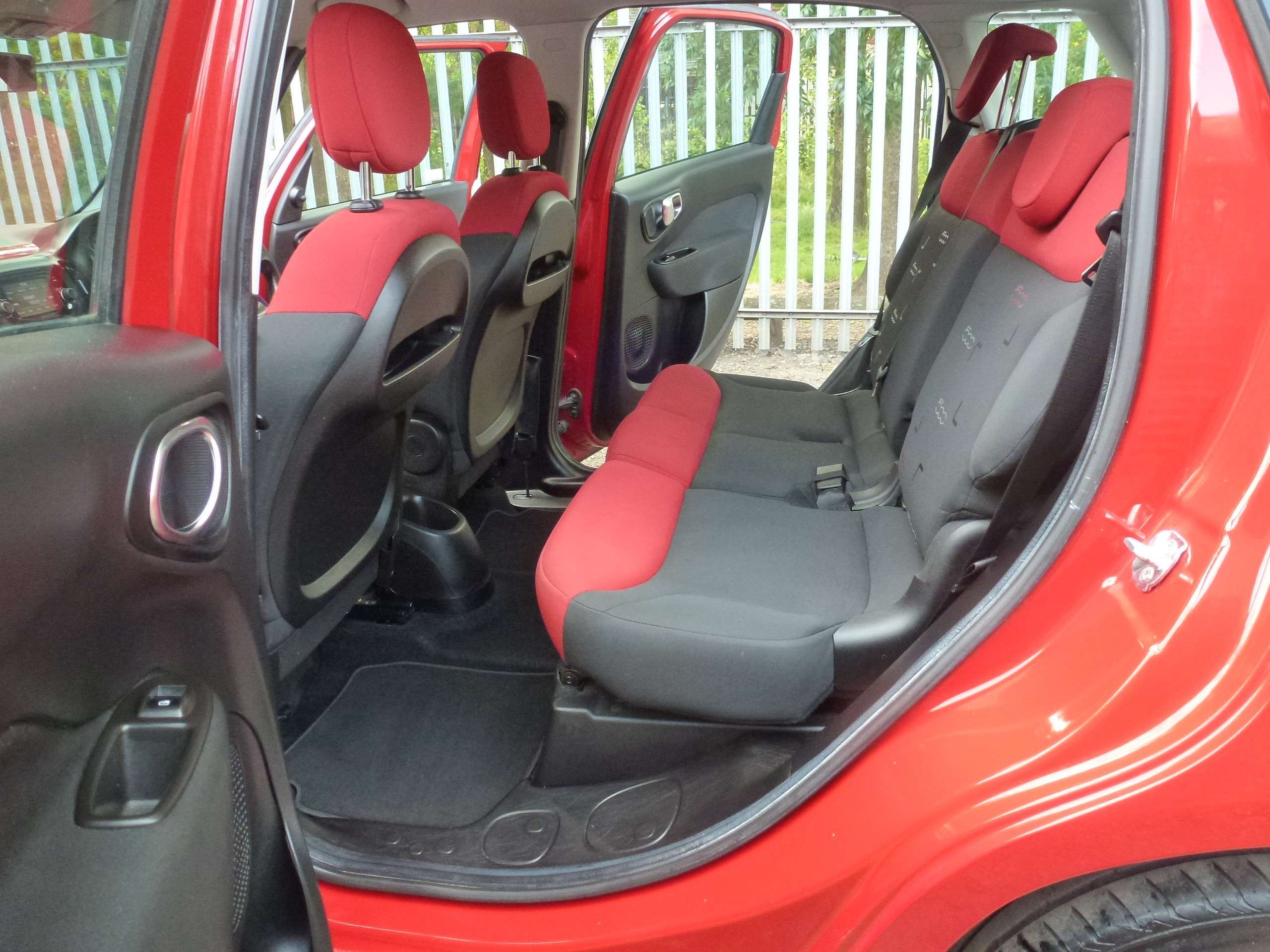 2014 FIAT 500L 2014 FIAT 500L