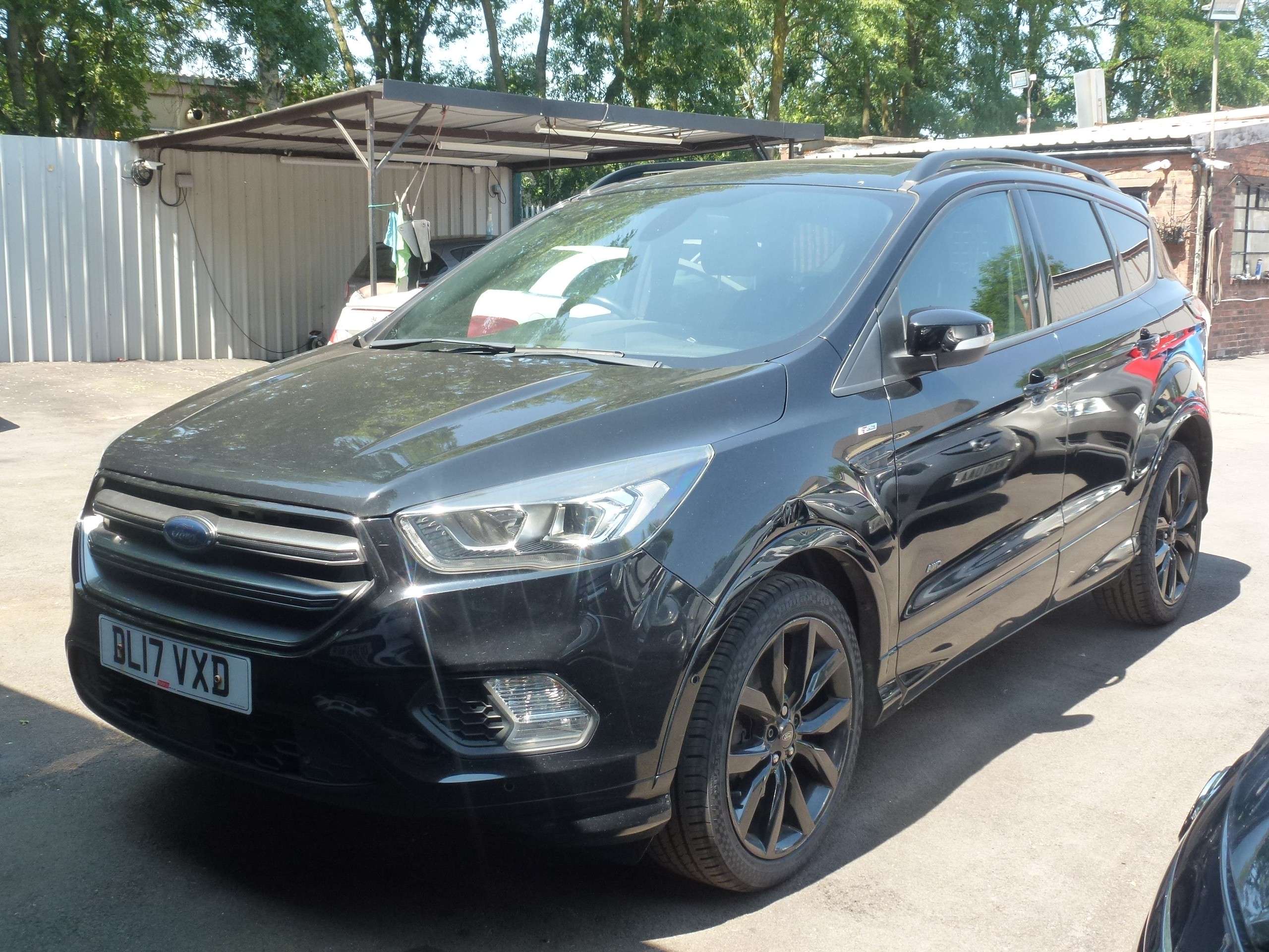A 2017 FORD KUGA 2.0 TDCi EcoBlue ST-Line SUV 5dr Diesel Manual AWD Euro 6 (s/s) (180 ps) A 2017 FORD KUGA 2.0 TDCi EcoBlue ST-Line SUV 5dr Diesel Manual AWD Euro 6 (s/s) (180 ps)