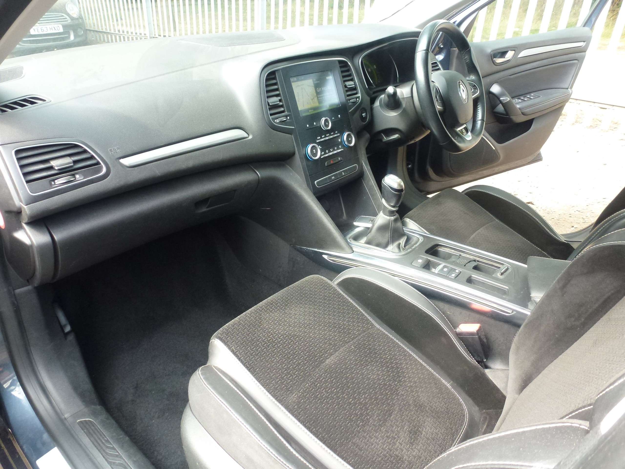 2017 RENAULT MEGANE 2017 RENAULT MEGANE