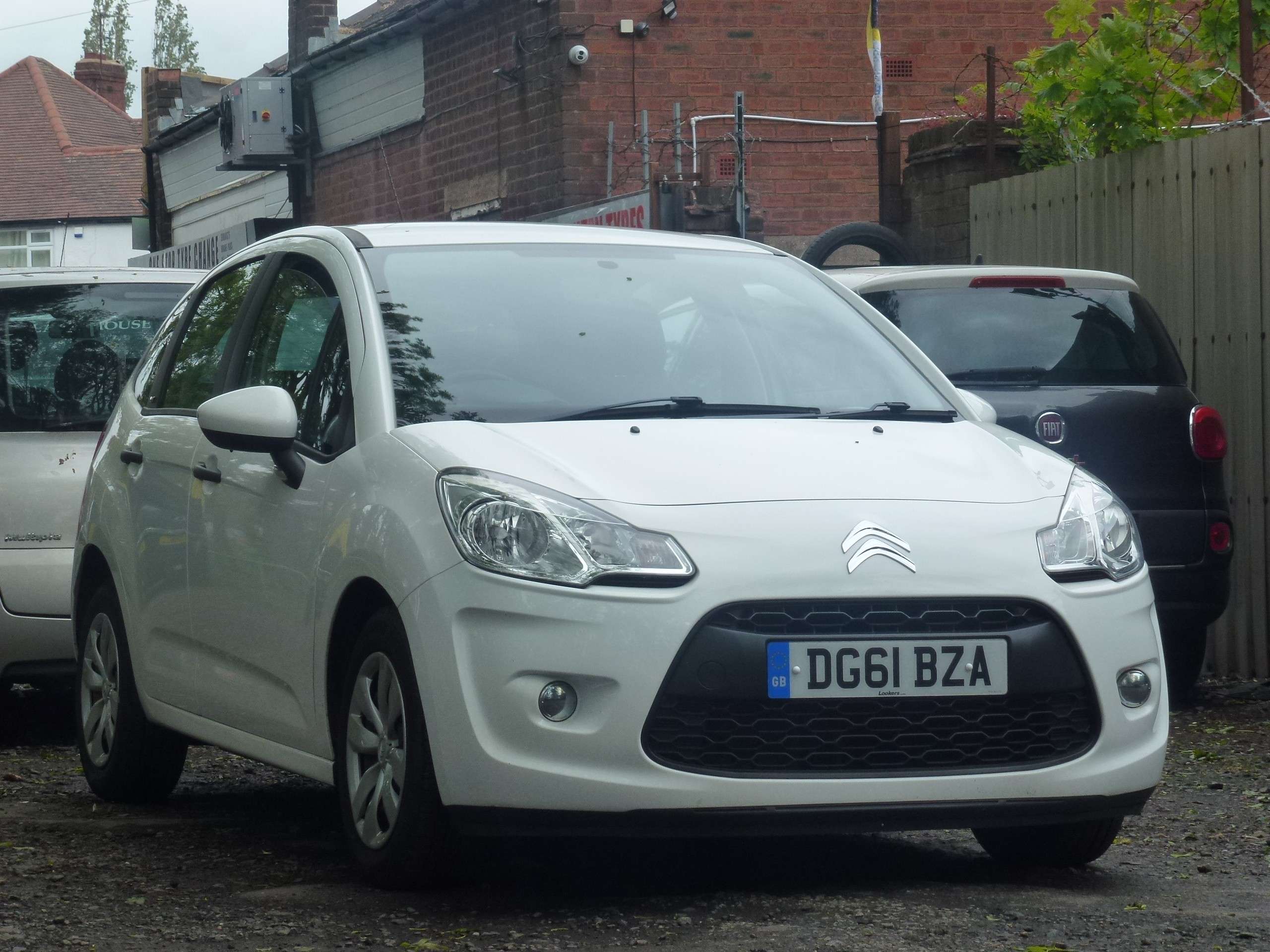 A 2011 CITROEN C3 1.1i VT Hatchback 5dr Petrol Manual Euro 5 (61 ps) A 2011 CITROEN C3 1.1i VT Hatchback 5dr Petrol Manual Euro 5 (61 ps)