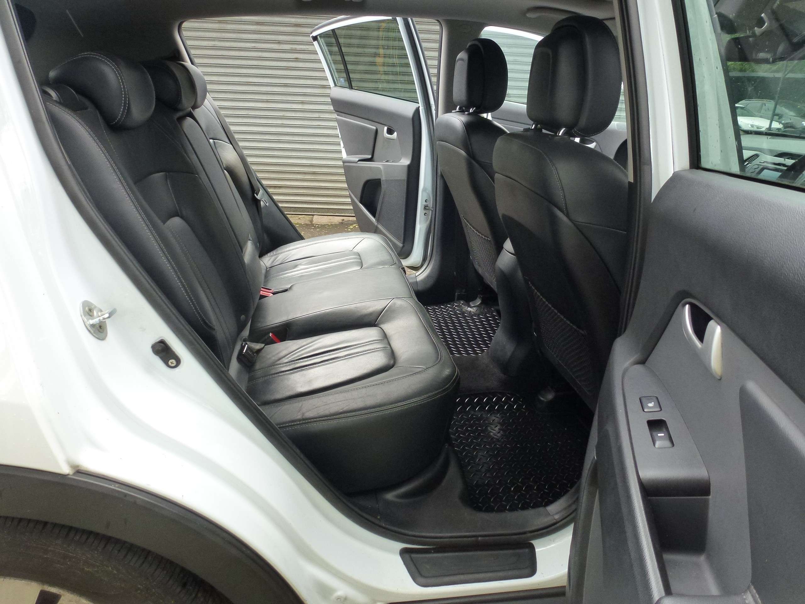 2011 KIA SPORTAGE 2011 KIA SPORTAGE