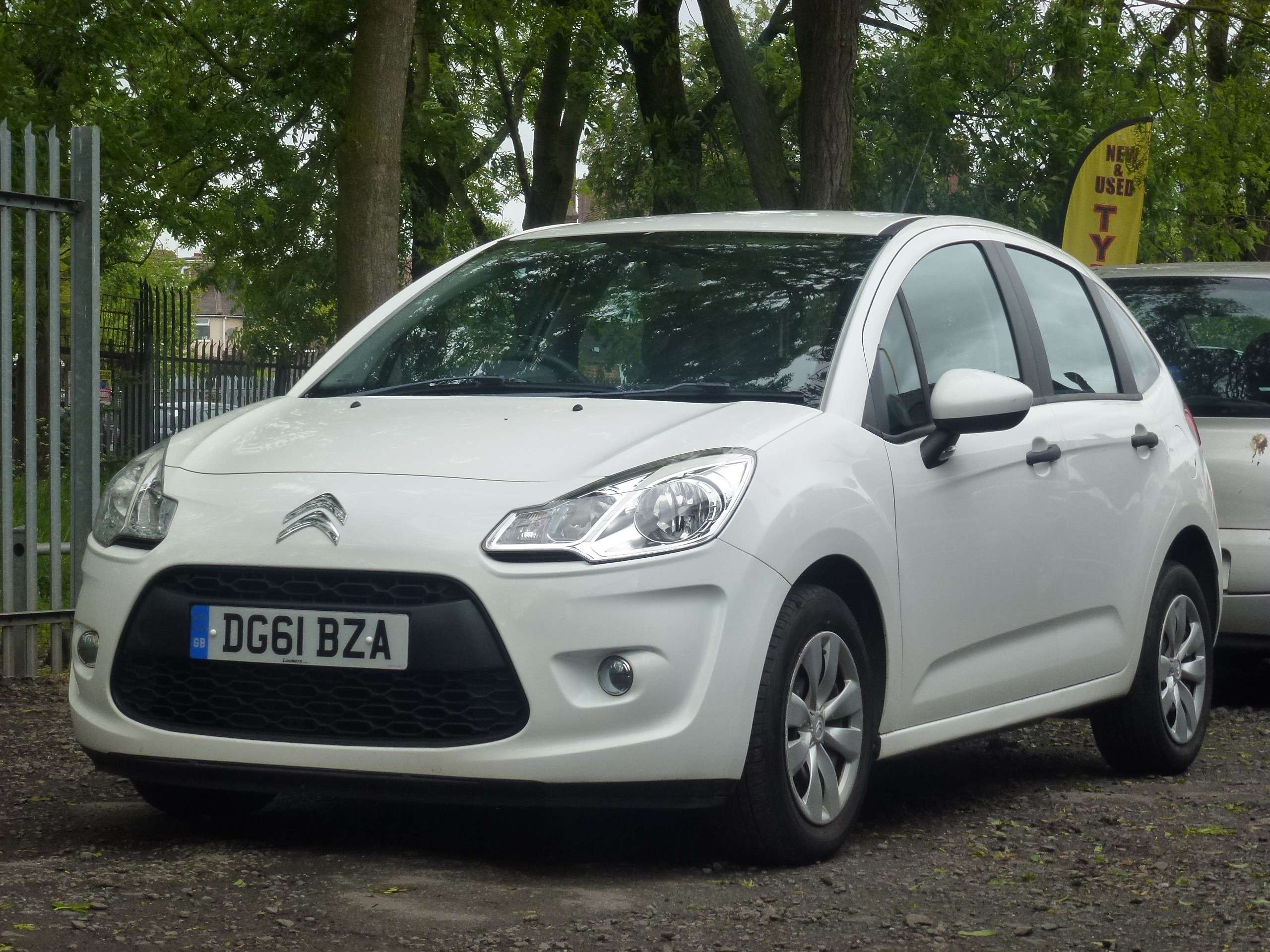 A 2011 CITROEN C3 1.1i VT Hatchback 5dr Petrol Manual Euro 5 (61 ps) A 2011 CITROEN C3 1.1i VT Hatchback 5dr Petrol Manual Euro 5 (61 ps)