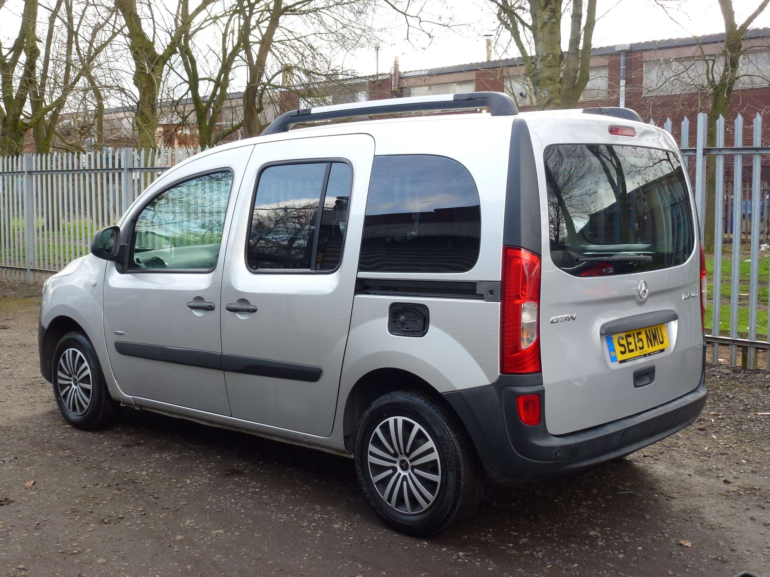 A 2015 MERCEDES CITAN 109 CDI TRAVELINER A 2015 MERCEDES CITAN 109 CDI TRAVELINER