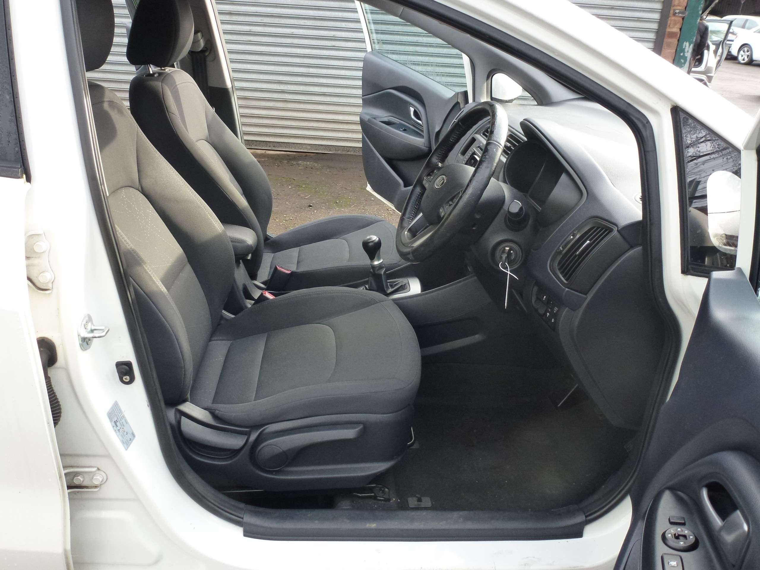 2012 KIA RIO 2012 KIA RIO