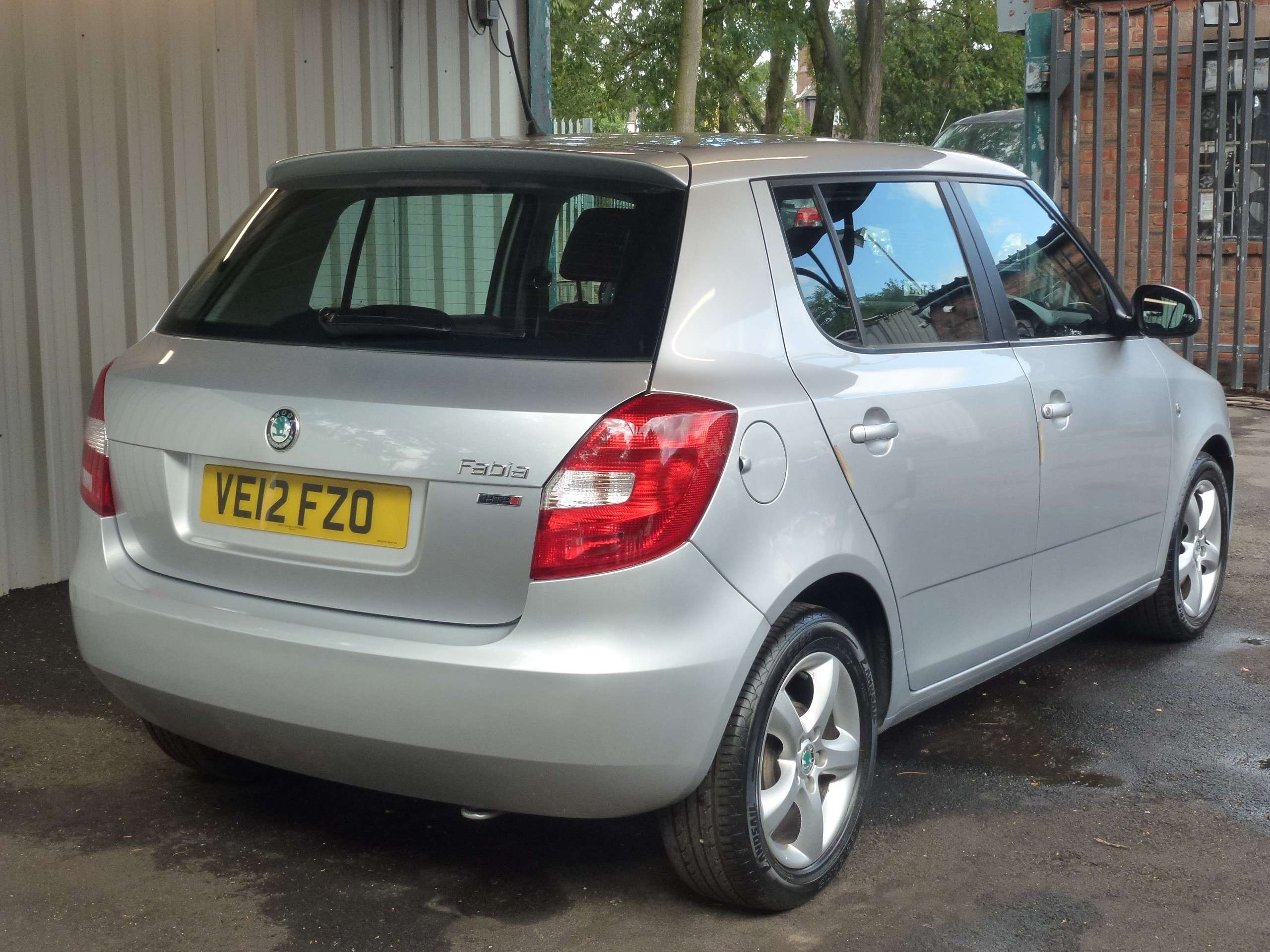 2012 SKODA FABIA 2012 SKODA FABIA