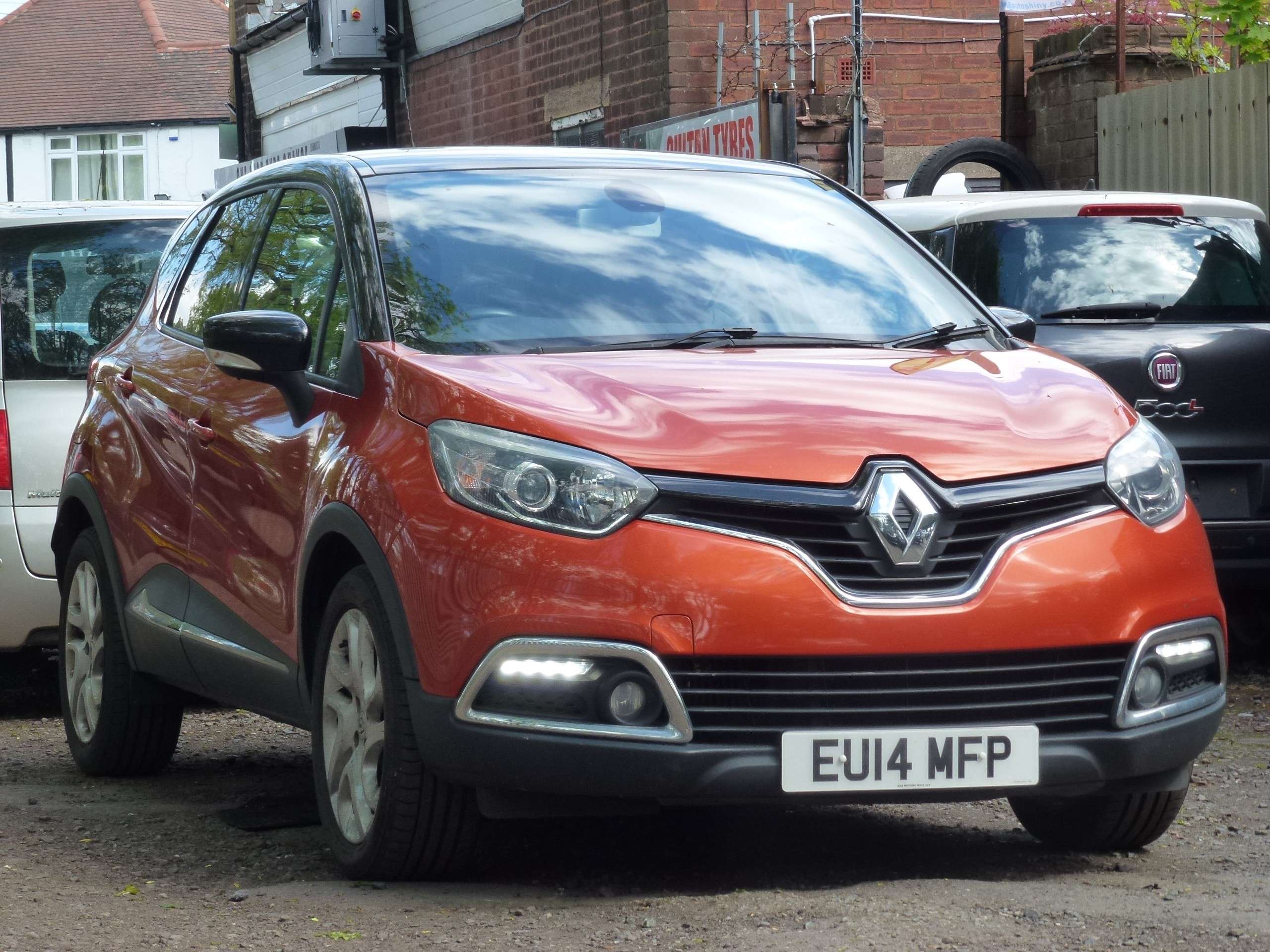 A 2014 RENAULT CAPTUR 0.9 TCe ENERGY Dynamique MediaNav SUV 5dr Petrol Manual Euro 5 (s/s) (90 ps) A 2014 RENAULT CAPTUR 0.9 TCe ENERGY Dynamique MediaNav SUV 5dr Petrol Manual Euro 5 (s/s) (90 ps)