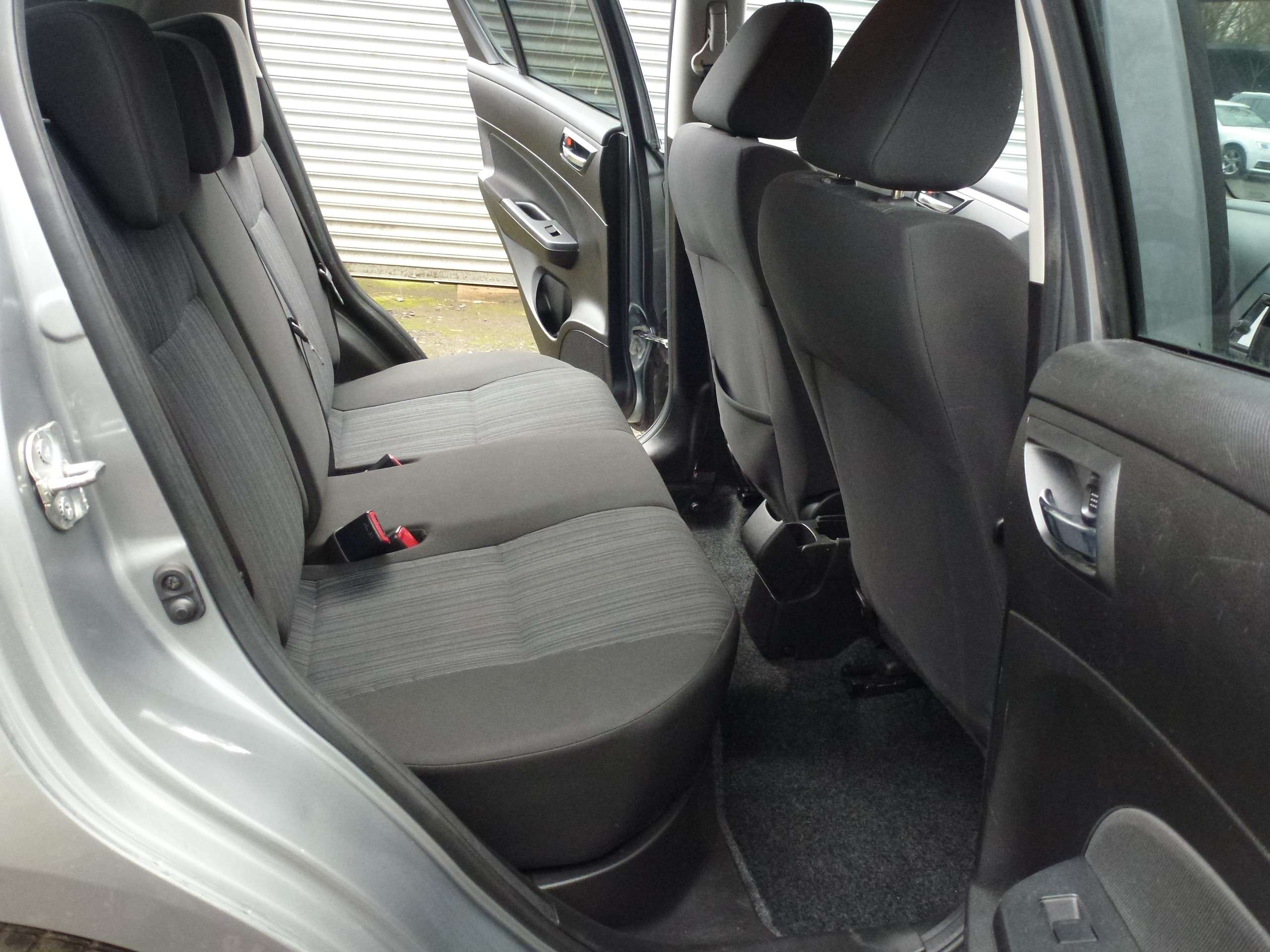 2015 SUZUKI SWIFT 2015 SUZUKI SWIFT