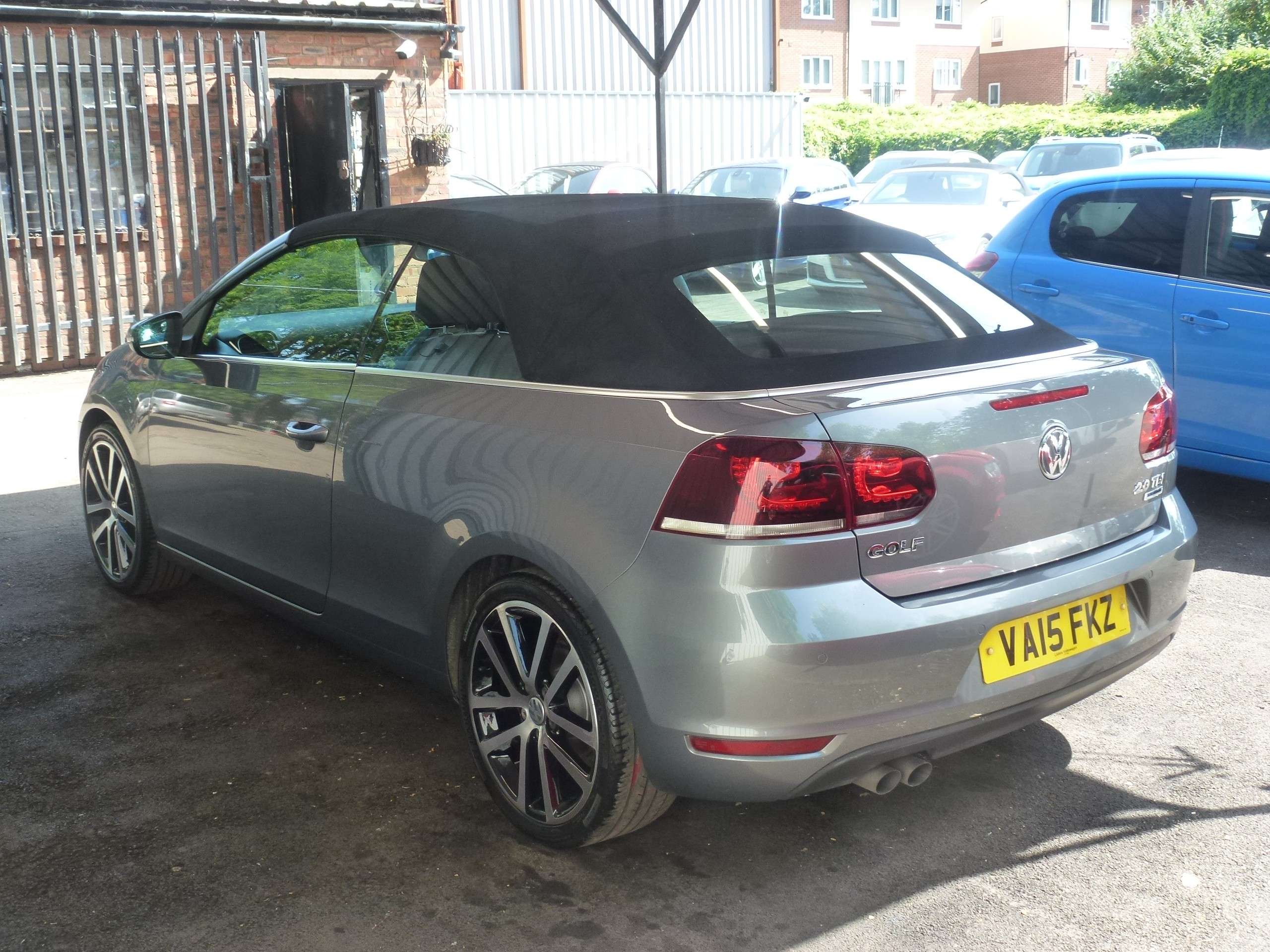 A 2015 VOLKSWAGEN GOLF 2.0 TDI BlueMotion Tech GT Cabriolet 2dr Diesel Manual Euro 5 (s/s) (140 ps) A 2015 VOLKSWAGEN GOLF 2.0 TDI BlueMotion Tech GT Cabriolet 2dr Diesel Manual Euro 5 (s/s) (140 ps)