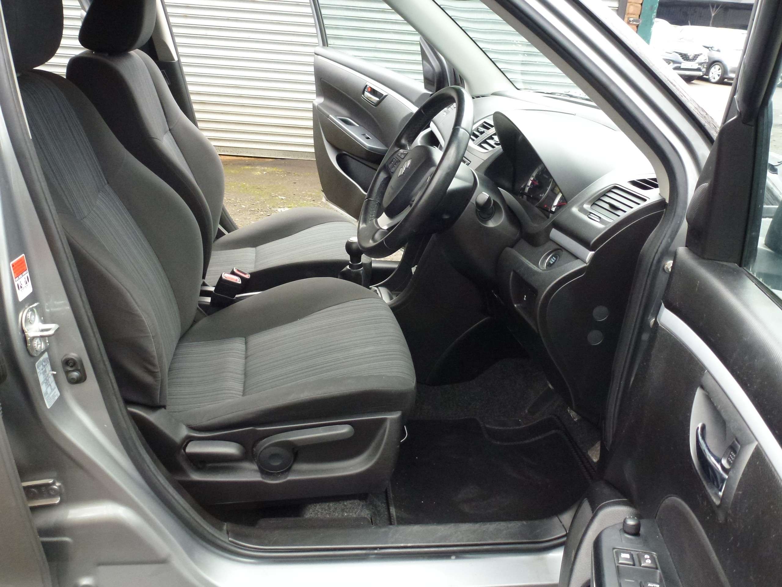 2015 SUZUKI SWIFT 2015 SUZUKI SWIFT