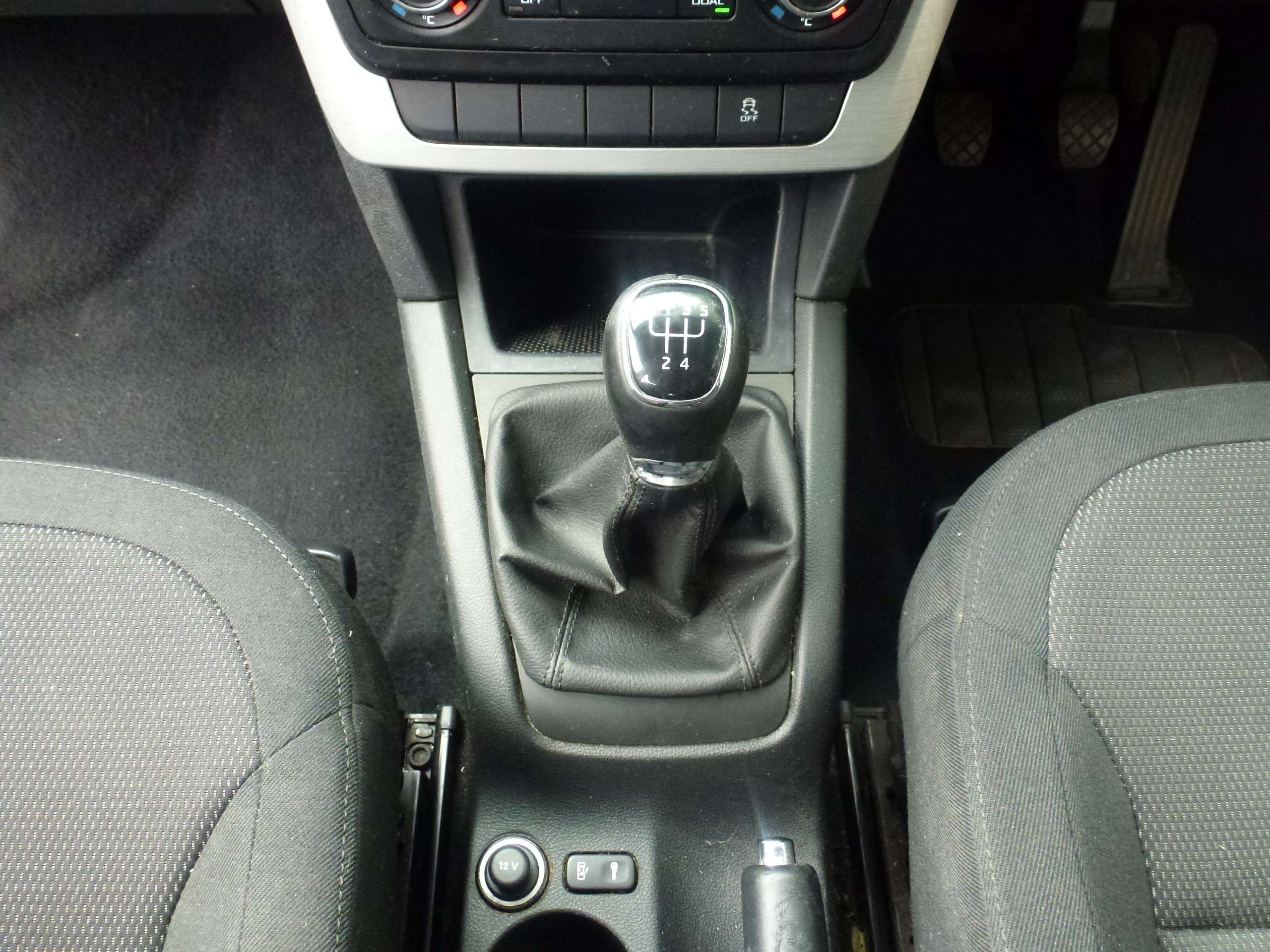 2014 SKODA YETI 2014 SKODA YETI