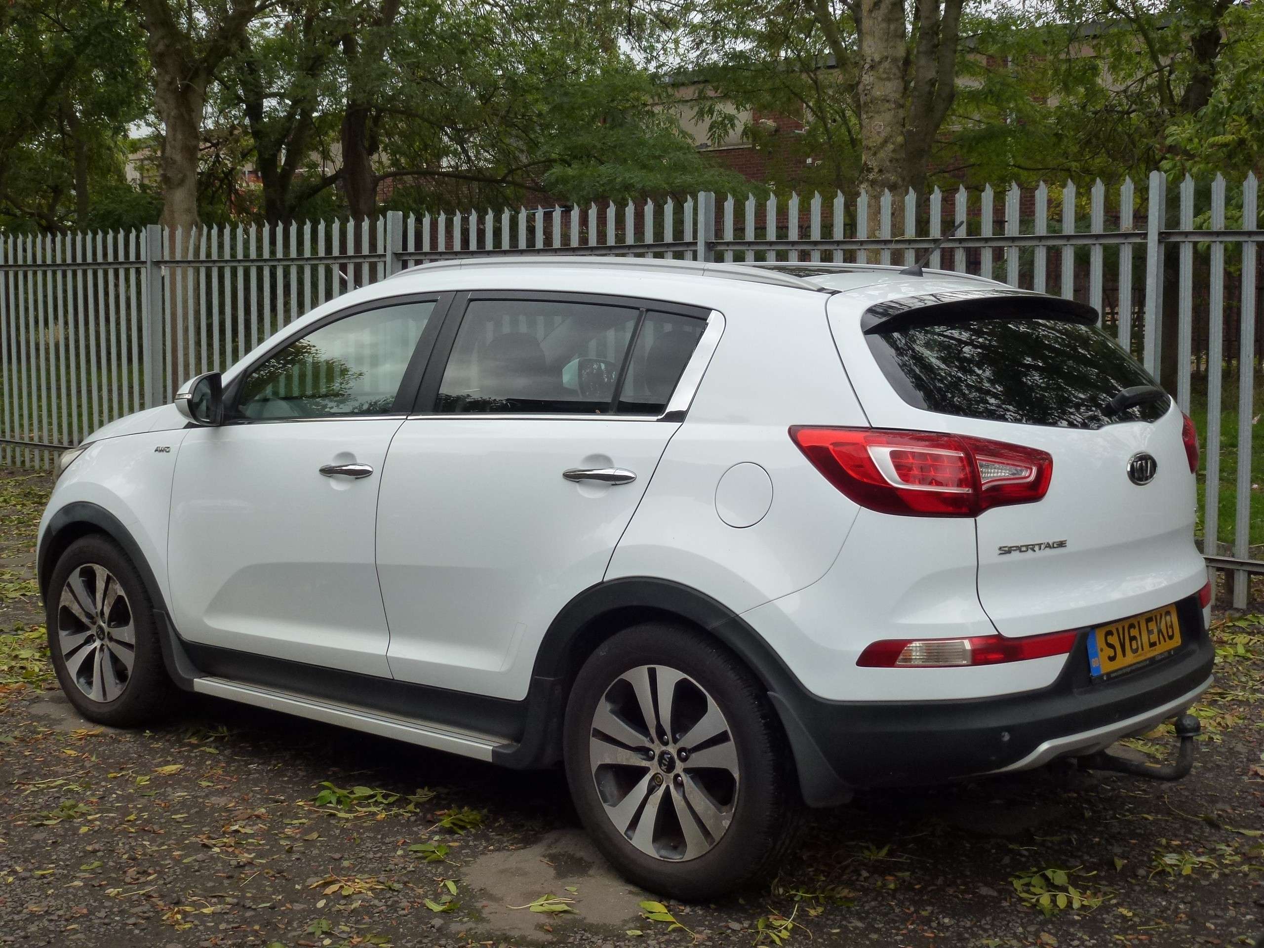 A 2011 KIA SPORTAGE 2.0 CRDi KX-3 SUV 5dr Diesel Manual AWD Euro 5 (134 bhp) A 2011 KIA SPORTAGE 2.0 CRDi KX-3 SUV 5dr Diesel Manual AWD Euro 5 (134 bhp)