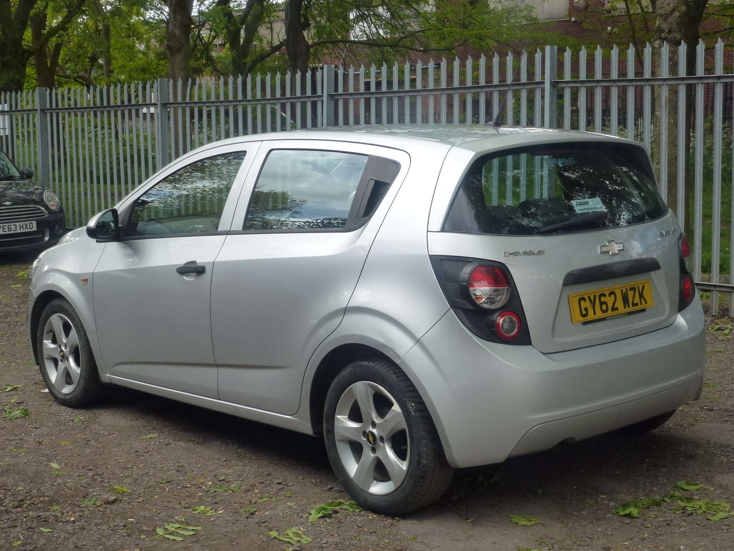 A 2013 CHEVROLET AVEO 1.2 LS Hatchback 5dr Petrol Manual Euro 5 (s/s) (86 ps) A 2013 CHEVROLET AVEO 1.2 LS Hatchback 5dr Petrol Manual Euro 5 (s/s) (86 ps)