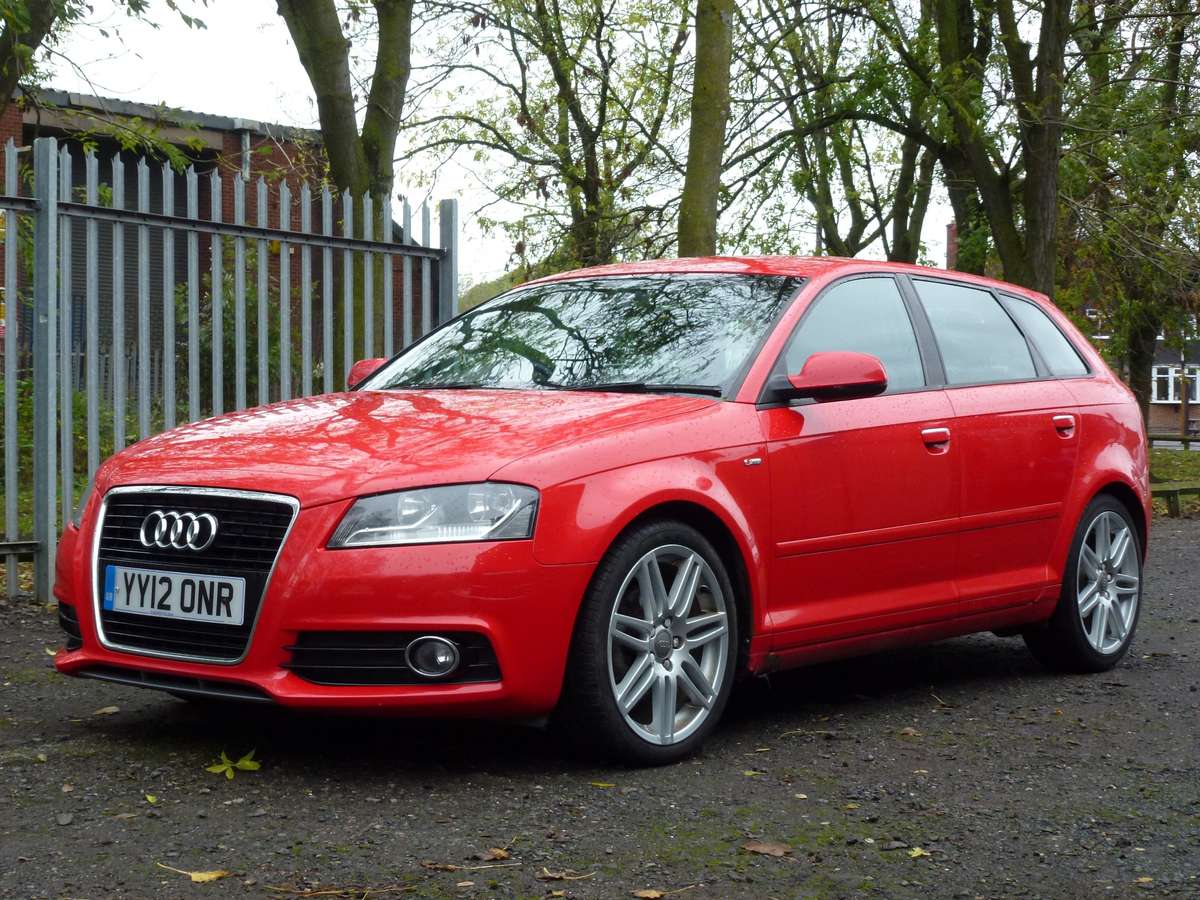 Check out this Audi A3 2012 Diesel Manual
