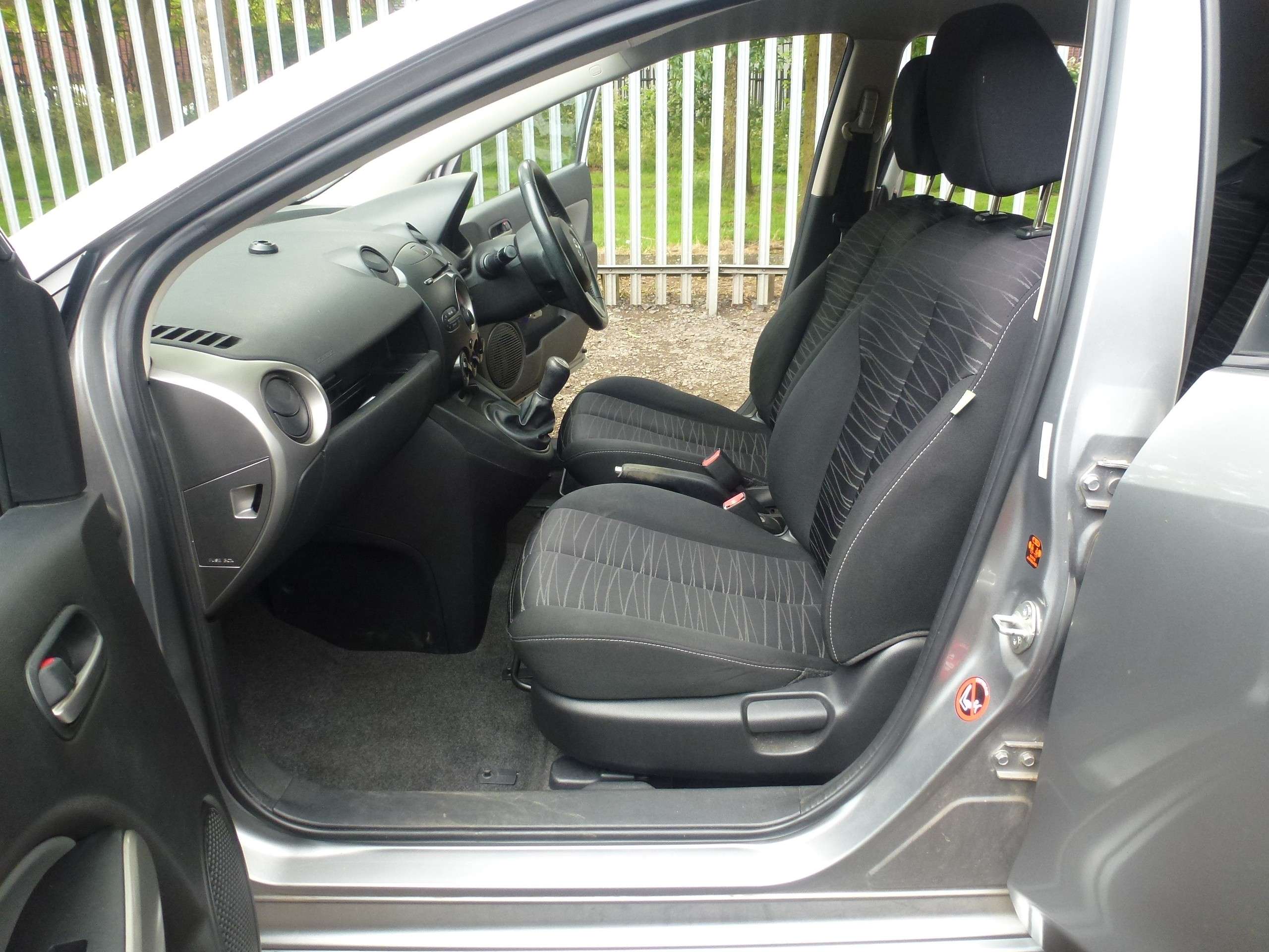 2010 MAZDA MAZDA2 2010 MAZDA MAZDA2
