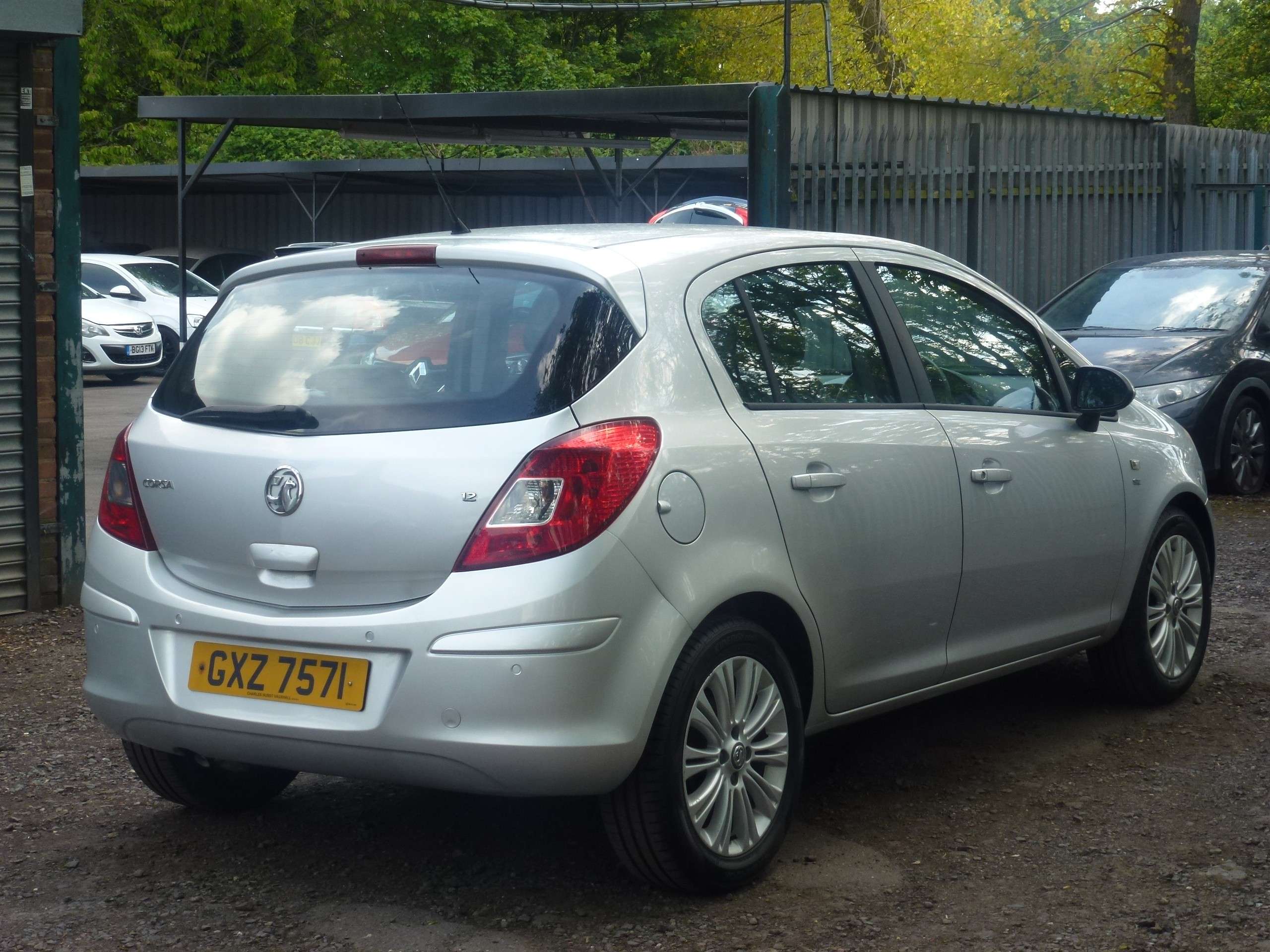 A 2014 VAUXHALL CORSA 1.2 16V SE Hatchback 5dr Petrol Manual Euro 5 (85 ps) A 2014 VAUXHALL CORSA 1.2 16V SE Hatchback 5dr Petrol Manual Euro 5 (85 ps)