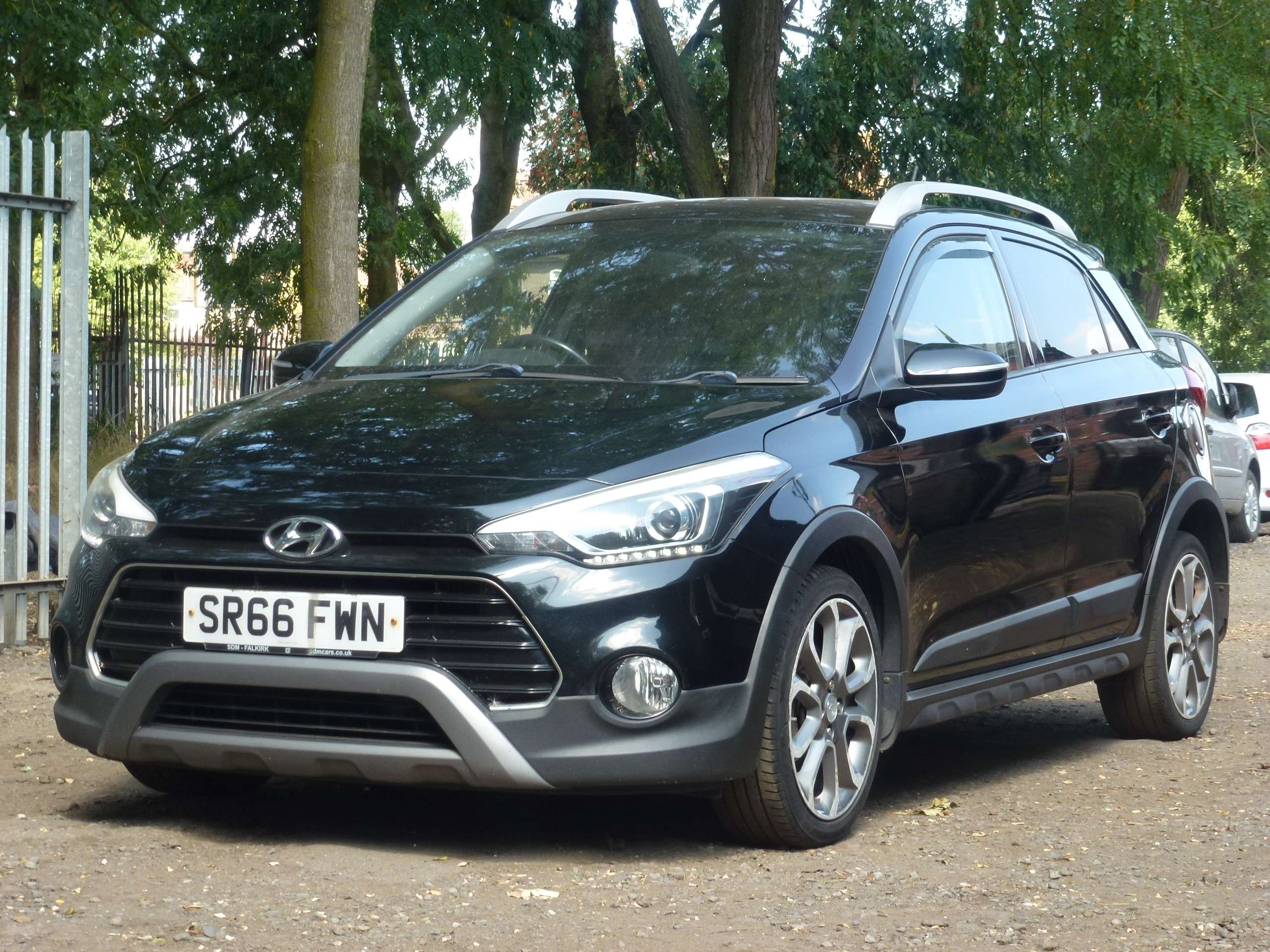 A 2017 HYUNDAI I20 1.0 T-GDi Active Hatchback 5dr Petrol Manual Euro 6 (s/s) (100 ps) A 2017 HYUNDAI I20 1.0 T-GDi Active Hatchback 5dr Petrol Manual Euro 6 (s/s) (100 ps)