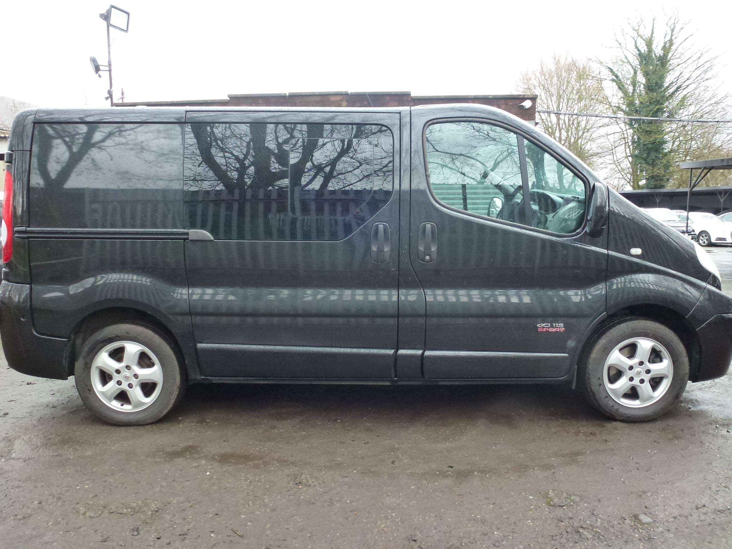 2011 RENAULT TRAFIC 2011 RENAULT TRAFIC