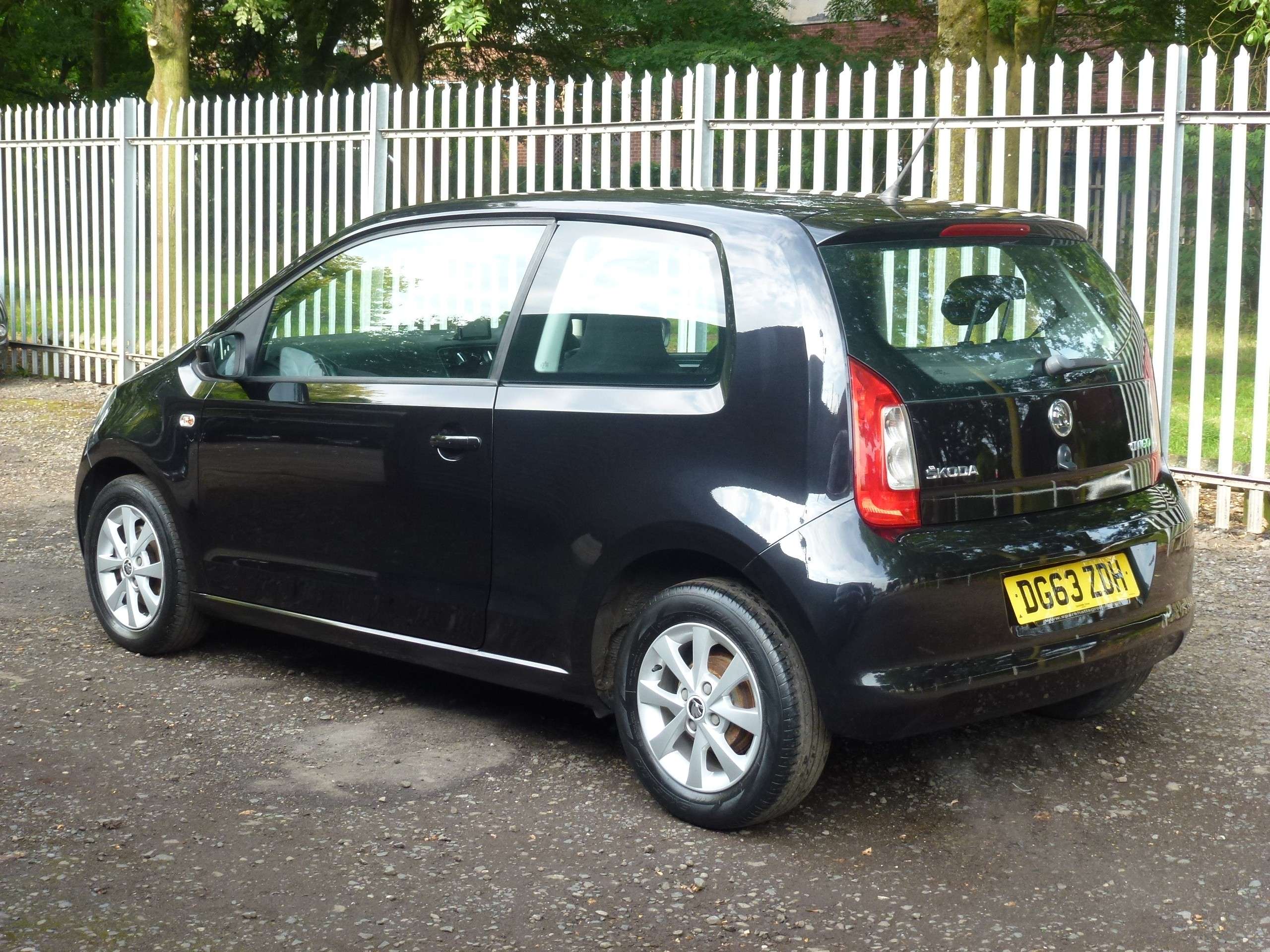 A 2013 SKODA CITIGO 1.0 MPI 75 GreenTech Elegance 3dr A 2013 SKODA CITIGO 1.0 MPI 75 GreenTech Elegance 3dr