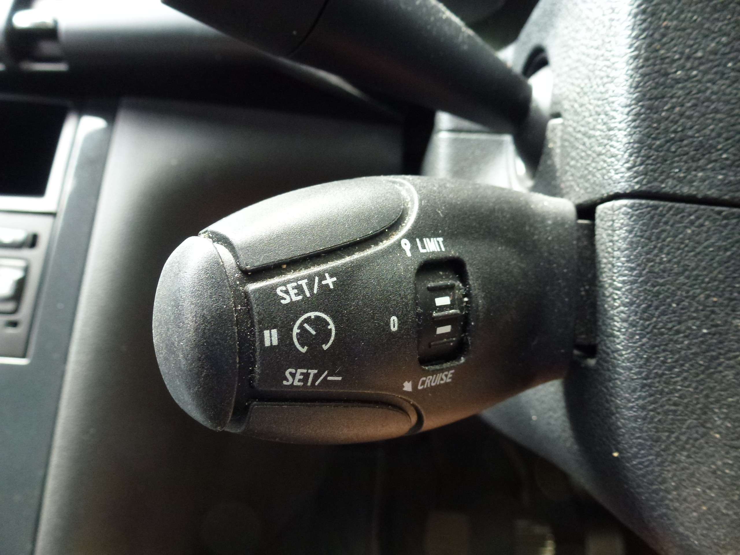 2015 PEUGEOT 3008 2015 PEUGEOT 3008