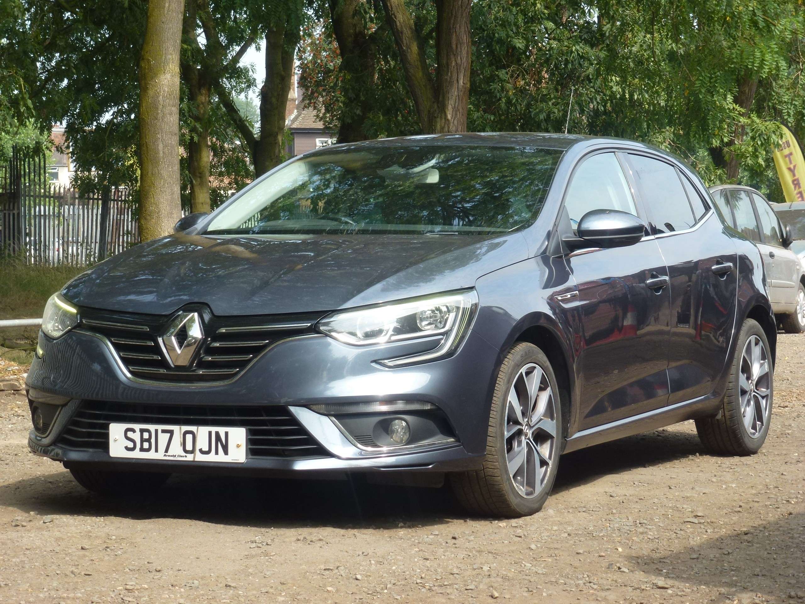 A 2017 RENAULT MEGANE 1.5 dCi Dynamique Nav Hatchback 5dr Diesel Manual Euro 6 (s/s) (110 ps) A 2017 RENAULT MEGANE 1.5 dCi Dynamique Nav Hatchback 5dr Diesel Manual Euro 6 (s/s) (110 ps)