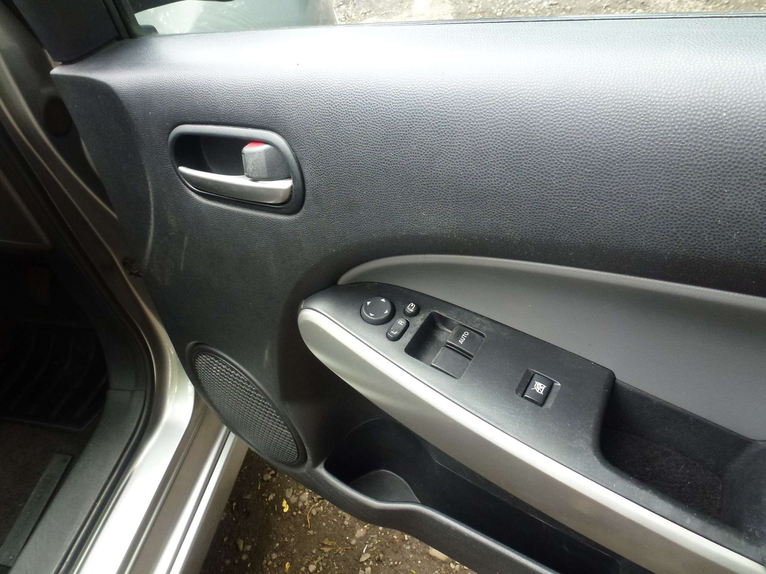 2010 MAZDA MAZDA2 2010 MAZDA MAZDA2