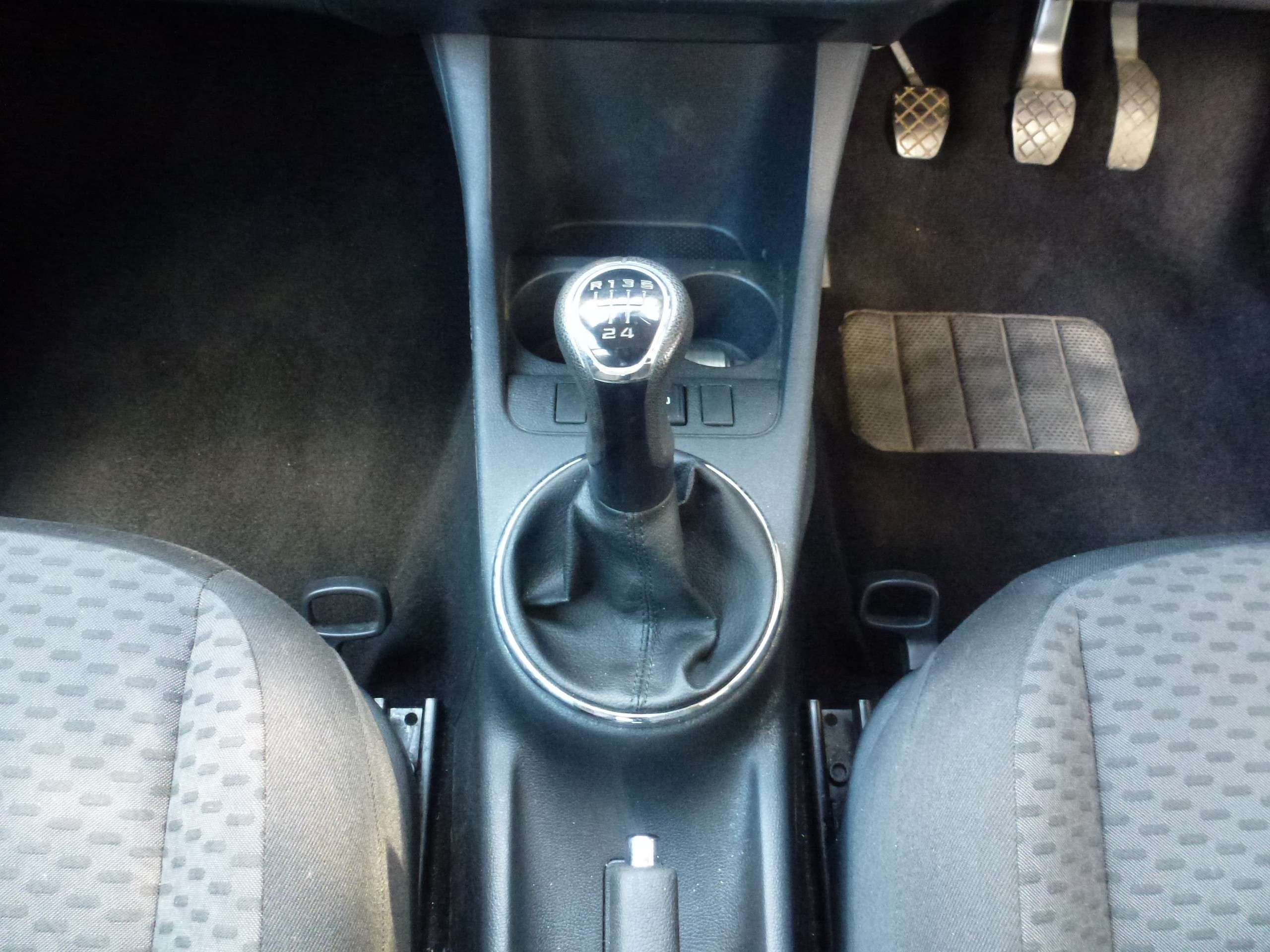 2010 SKODA FABIA 2010 SKODA FABIA