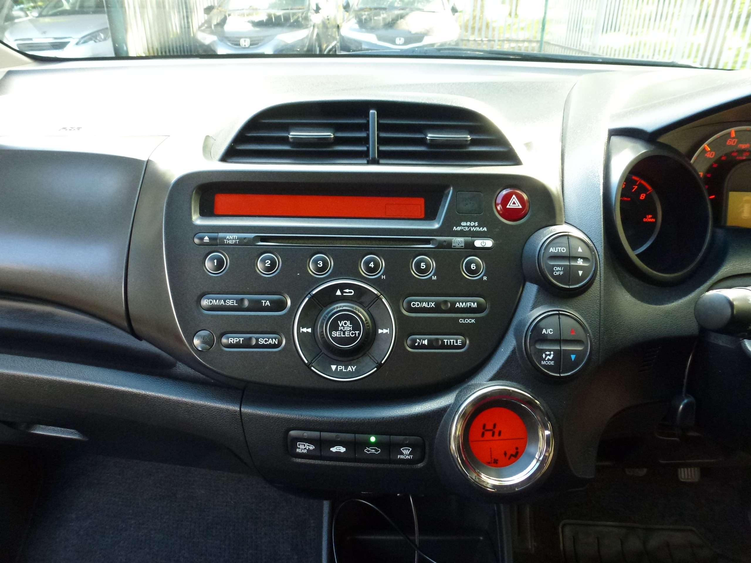 2014 HONDA JAZZ 2014 HONDA JAZZ