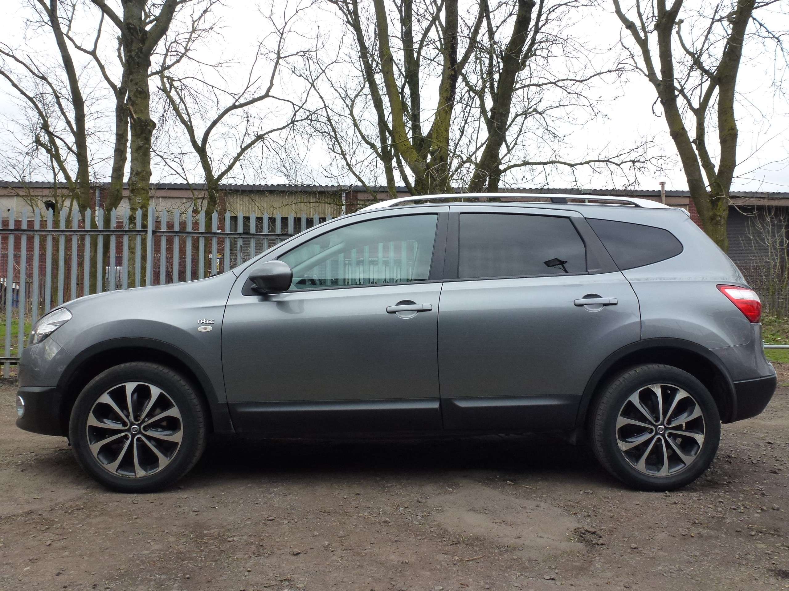 2011 NISSAN QASHQAI+2 2011 NISSAN QASHQAI+2