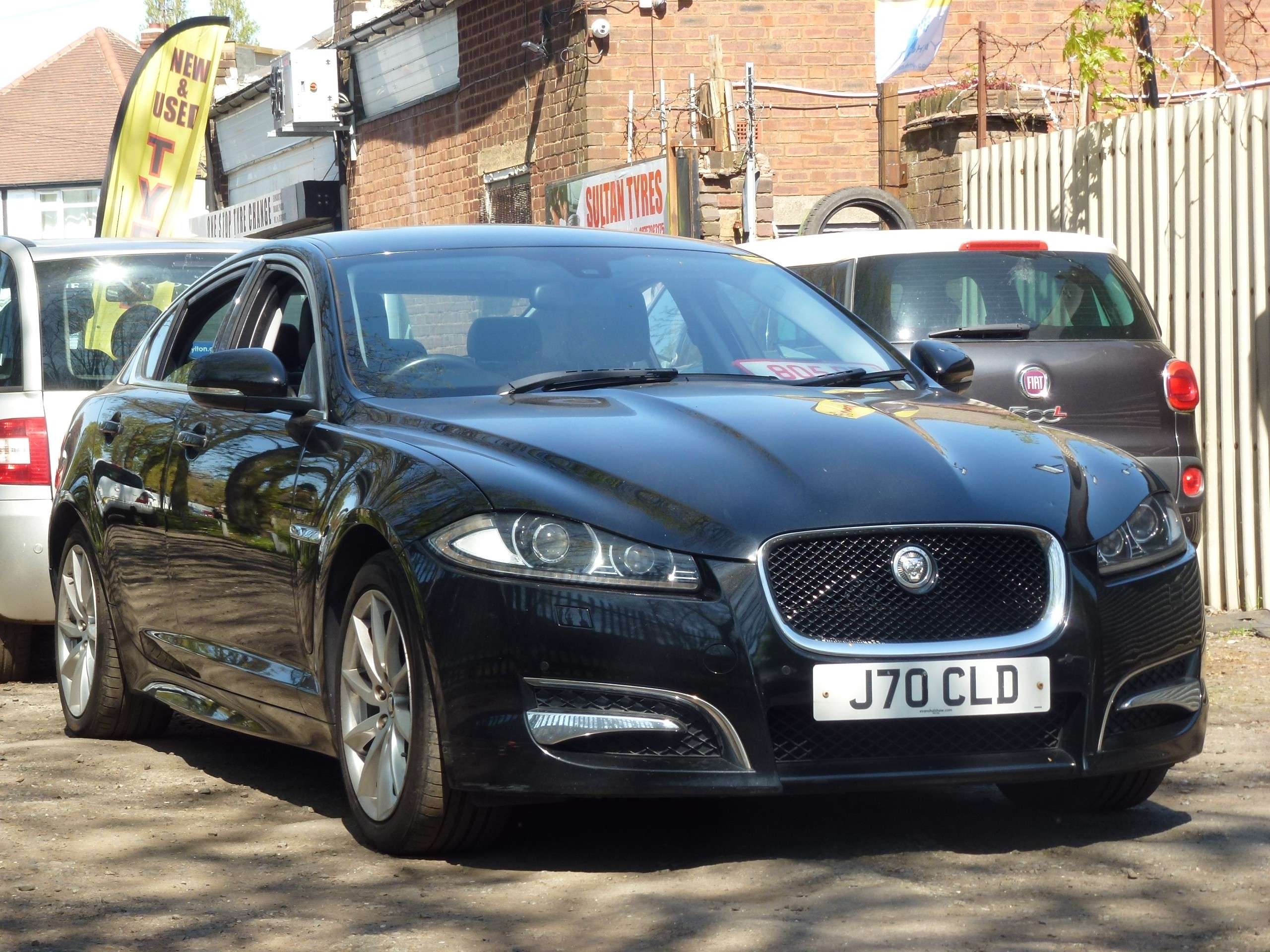 A 2013 JAGUAR XF 2.2d Sport Saloon 4dr Diesel Auto Euro 5 (s/s) (200 ps) A 2013 JAGUAR XF 2.2d Sport Saloon 4dr Diesel Auto Euro 5 (s/s) (200 ps)