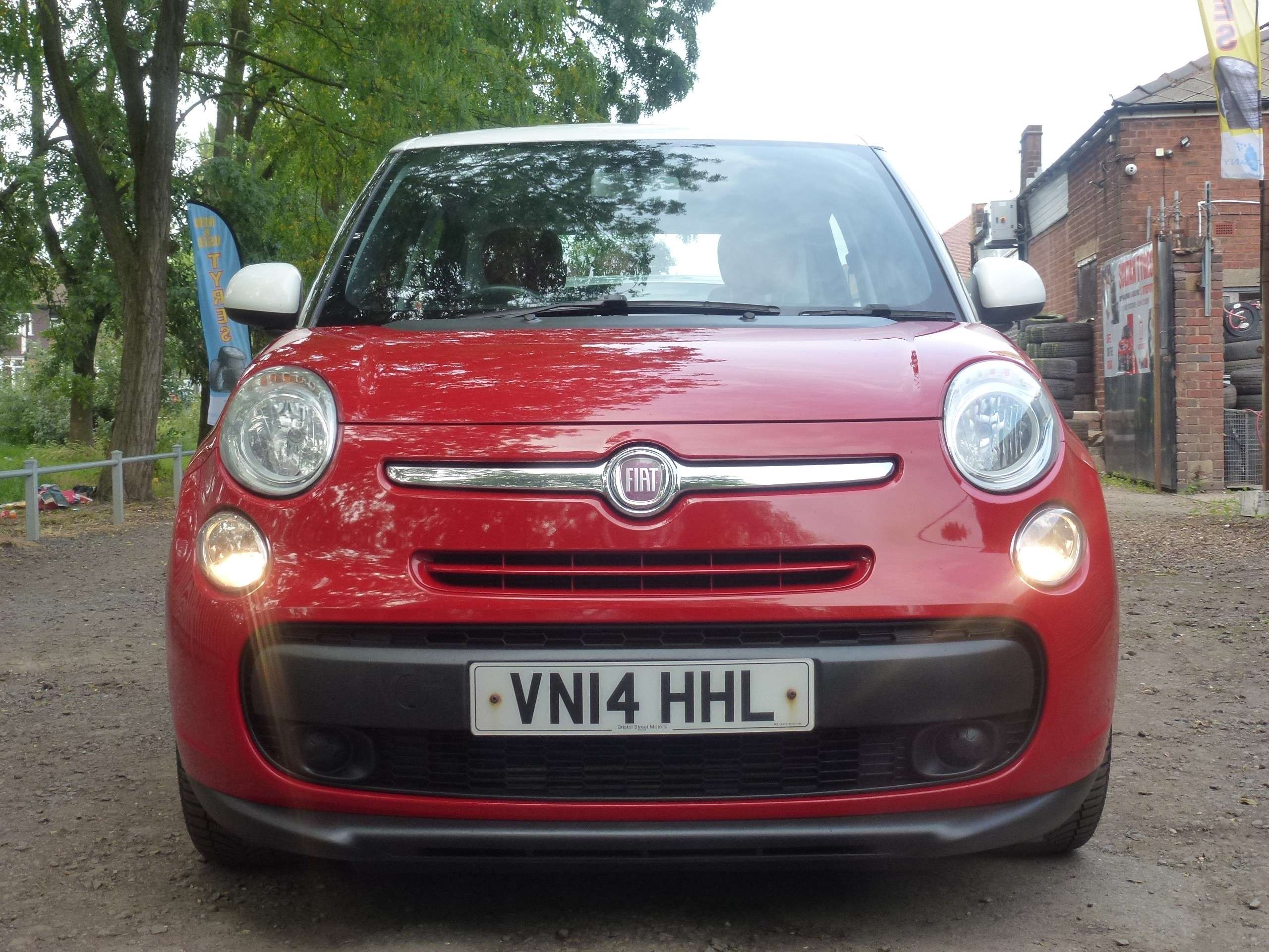 2014 FIAT 500L 2014 FIAT 500L