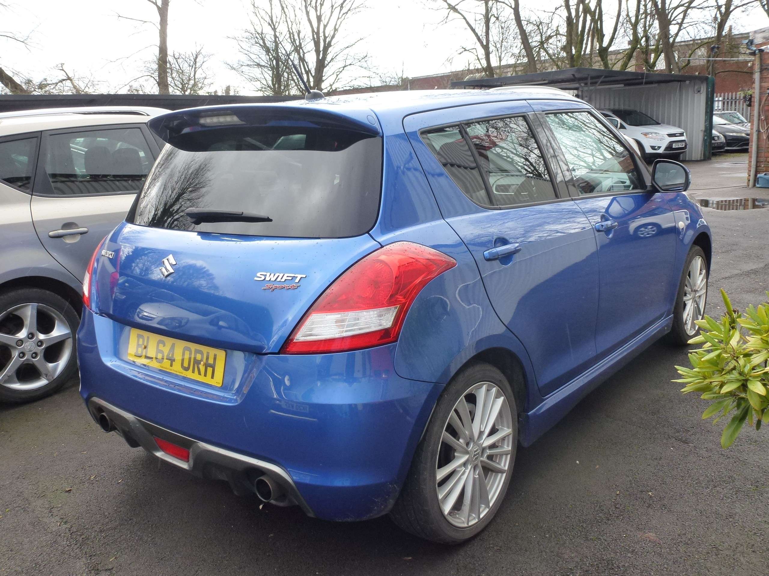 A 2015 SUZUKI SWIFT 1.6 Sport Hatchback 5dr Petrol Manual Euro 5 (136 ps) A 2015 SUZUKI SWIFT 1.6 Sport Hatchback 5dr Petrol Manual Euro 5 (136 ps)