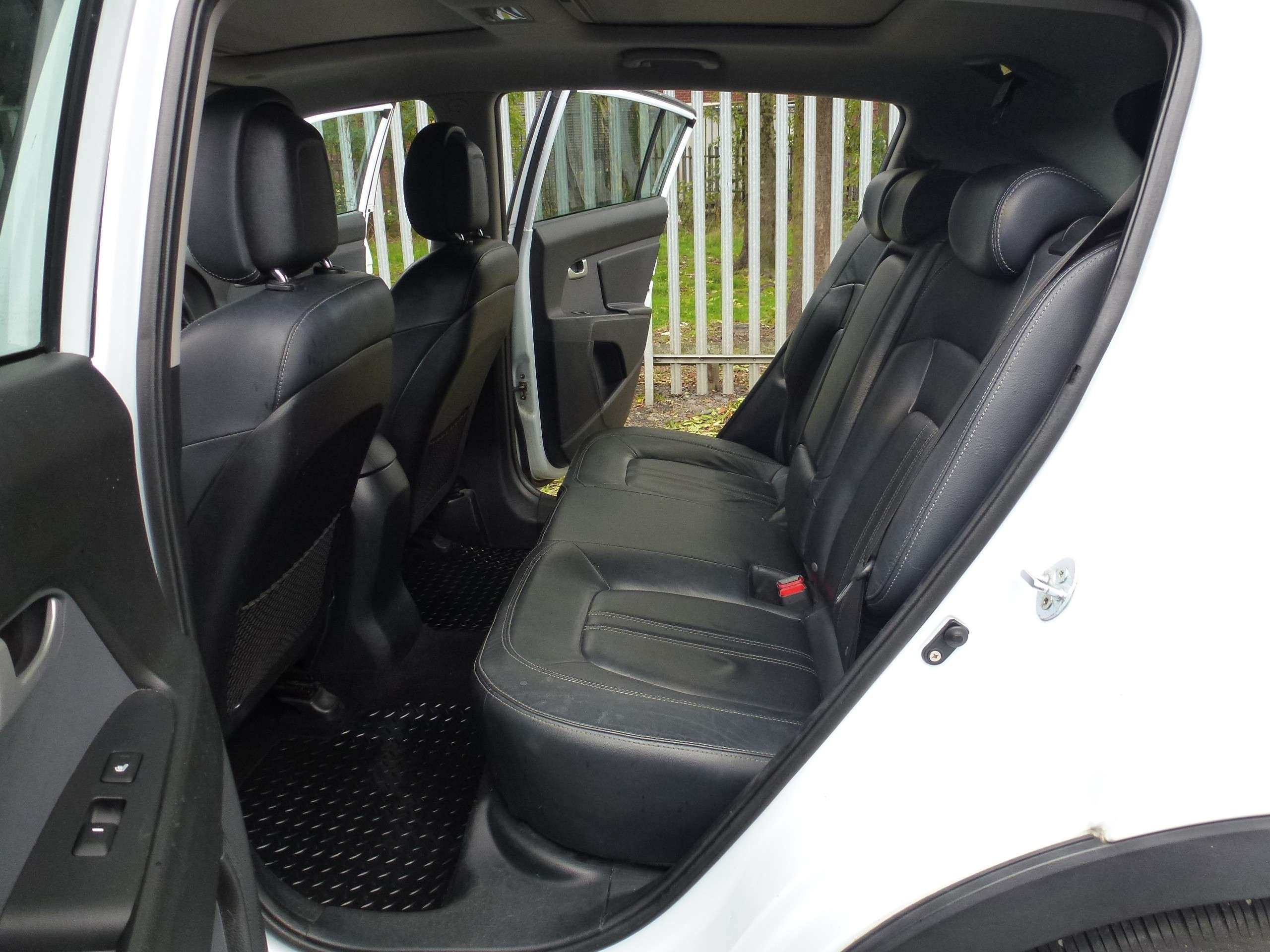 2011 KIA SPORTAGE 2011 KIA SPORTAGE