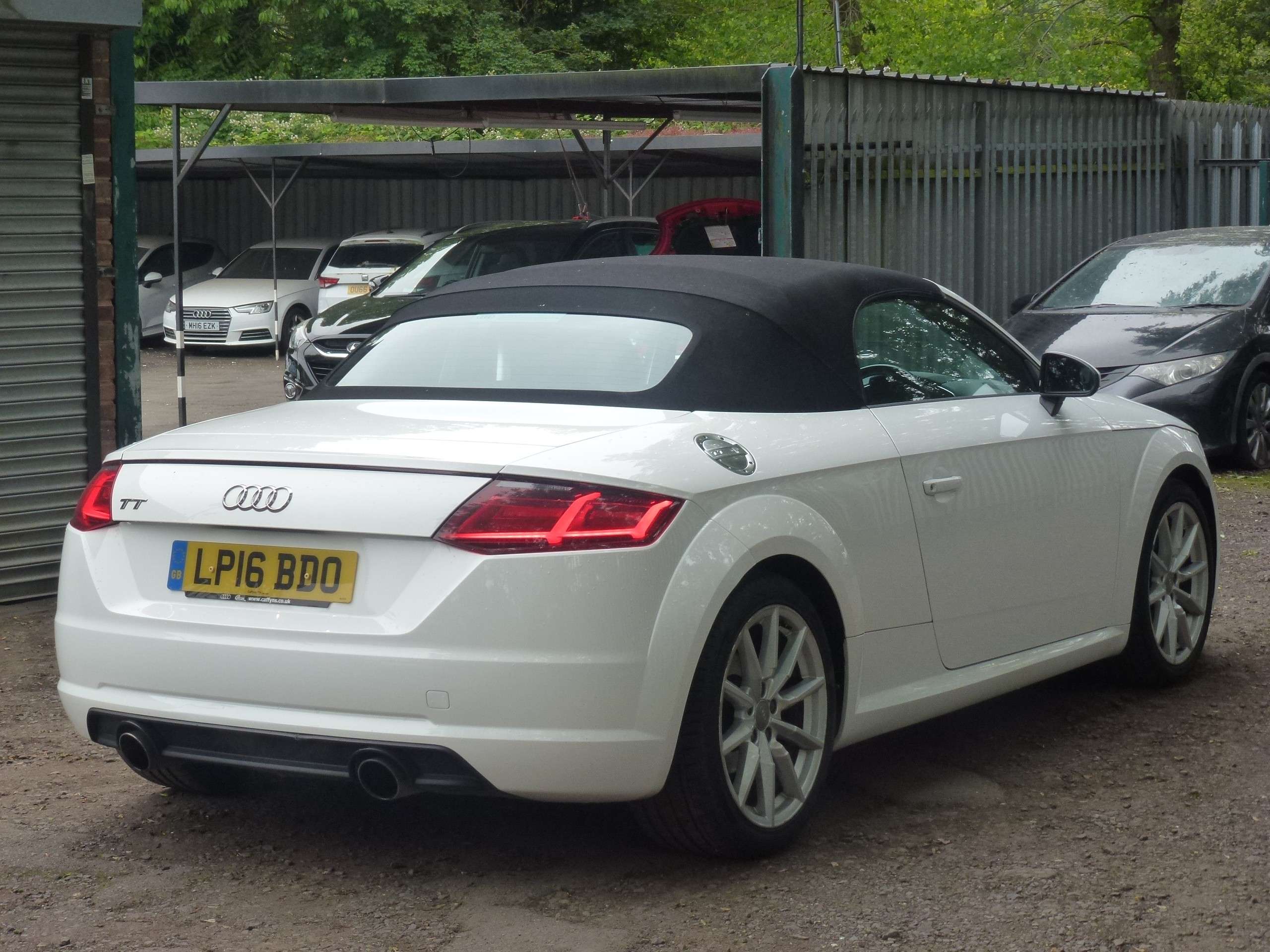 A 2016 AUDI TT 1.8 TFSI Sport Roadster 2dr Petrol Manual Euro 6 (s/s) (180 ps) A 2016 AUDI TT 1.8 TFSI Sport Roadster 2dr Petrol Manual Euro 6 (s/s) (180 ps)