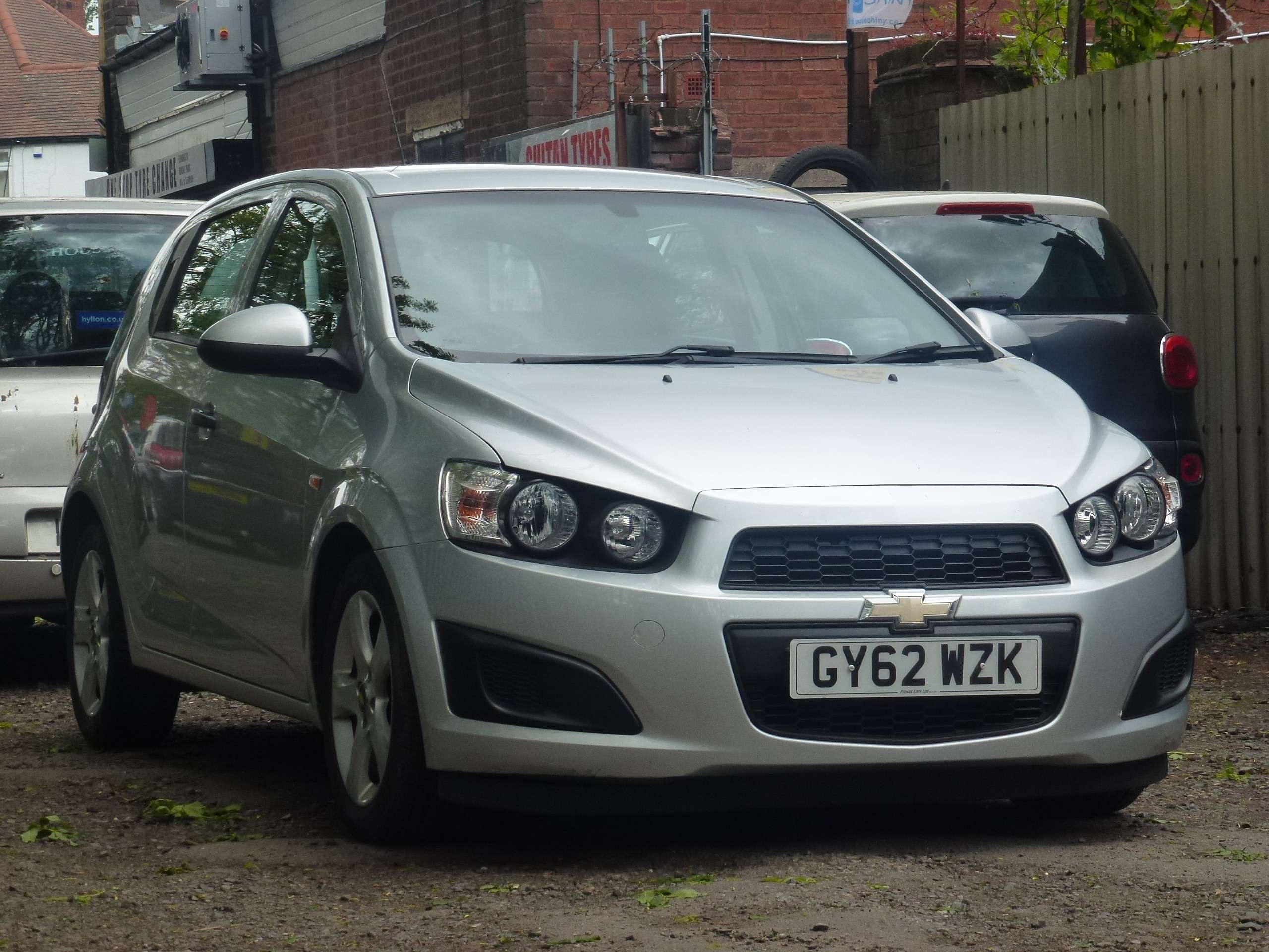 A 2013 CHEVROLET AVEO 1.2 LS Hatchback 5dr Petrol Manual Euro 5 (s/s) (86 ps) A 2013 CHEVROLET AVEO 1.2 LS Hatchback 5dr Petrol Manual Euro 5 (s/s) (86 ps)