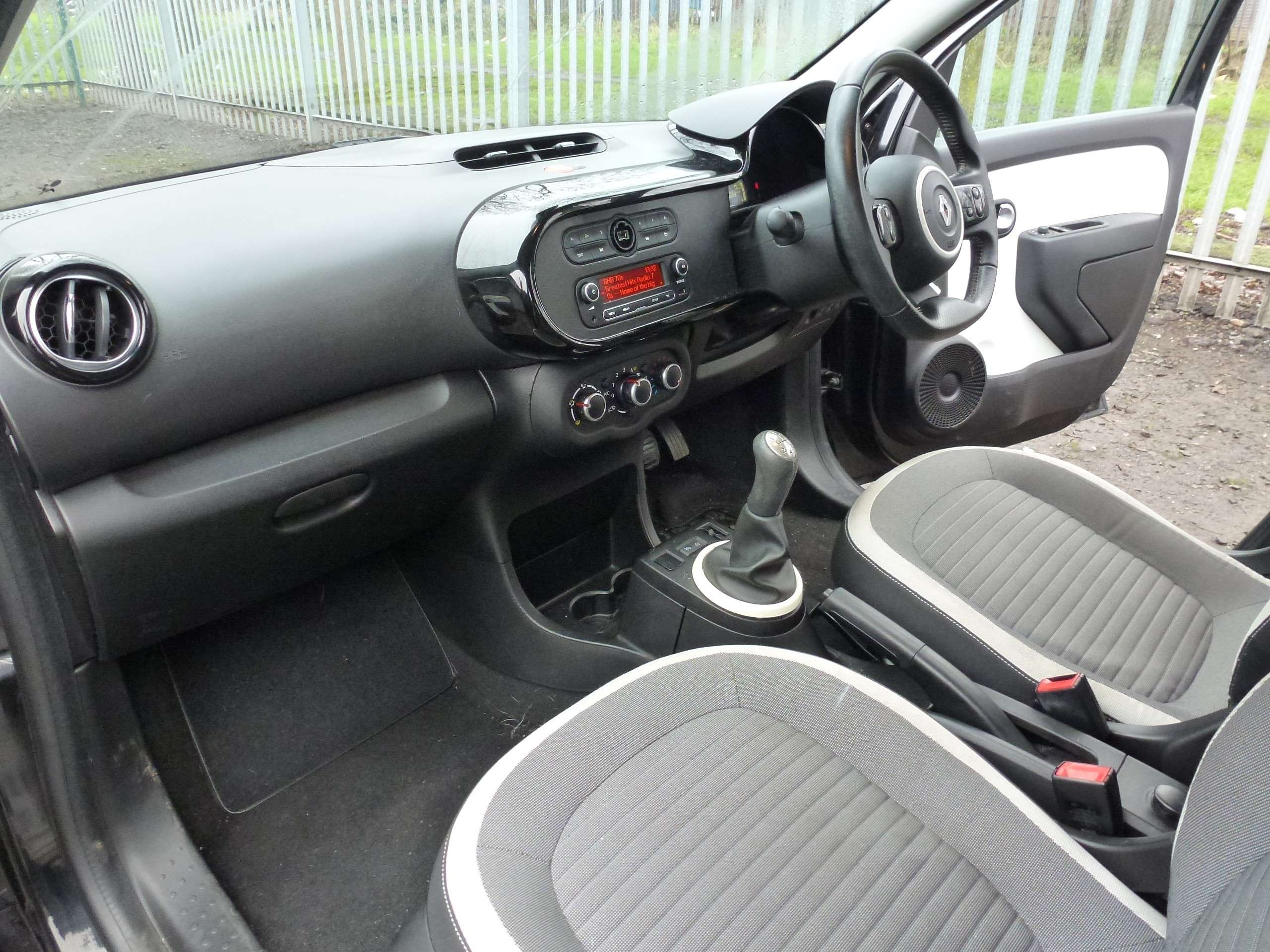 2014 RENAULT TWINGO 2014 RENAULT TWINGO