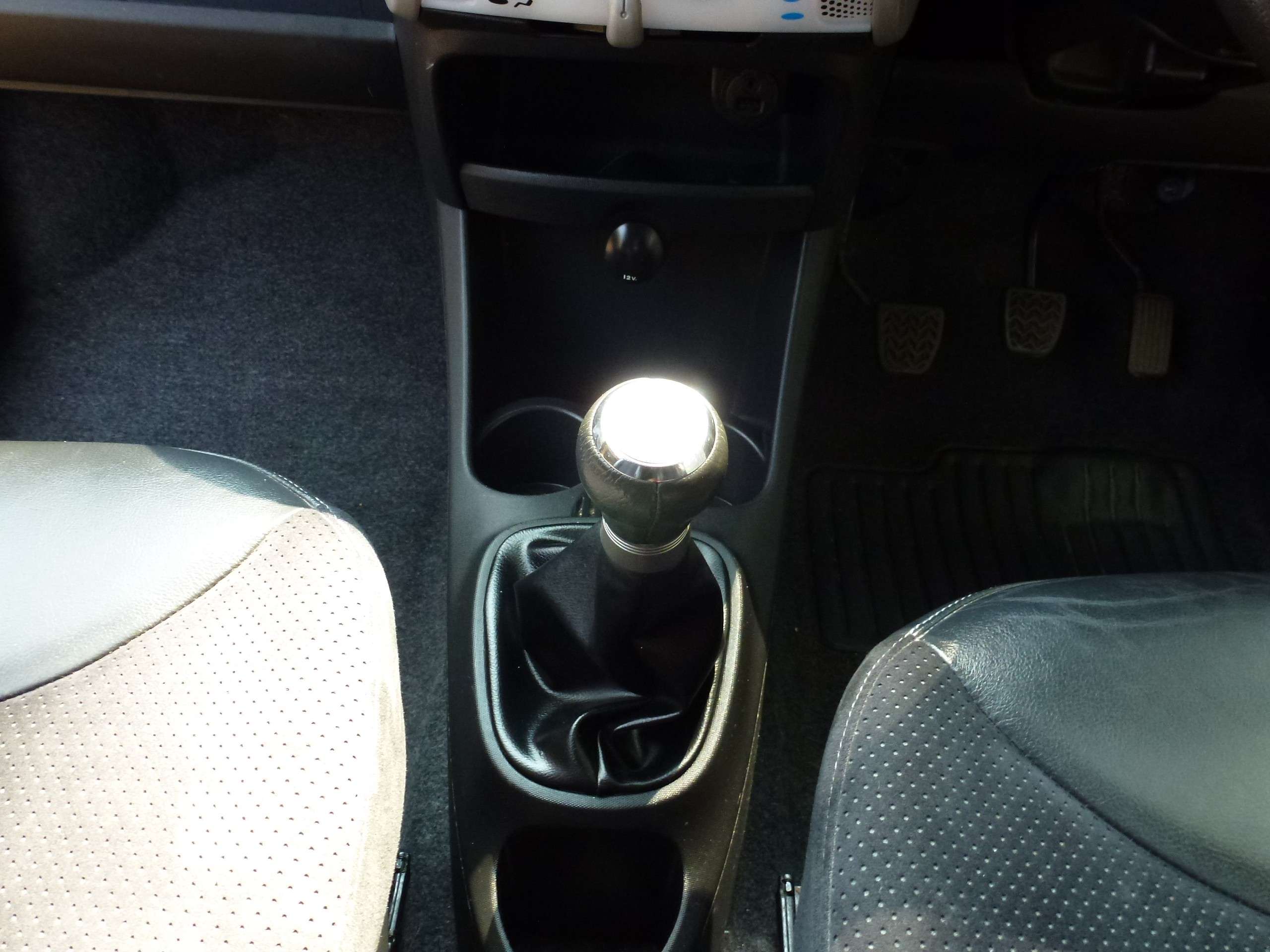 2013 PEUGEOT 107 2013 PEUGEOT 107