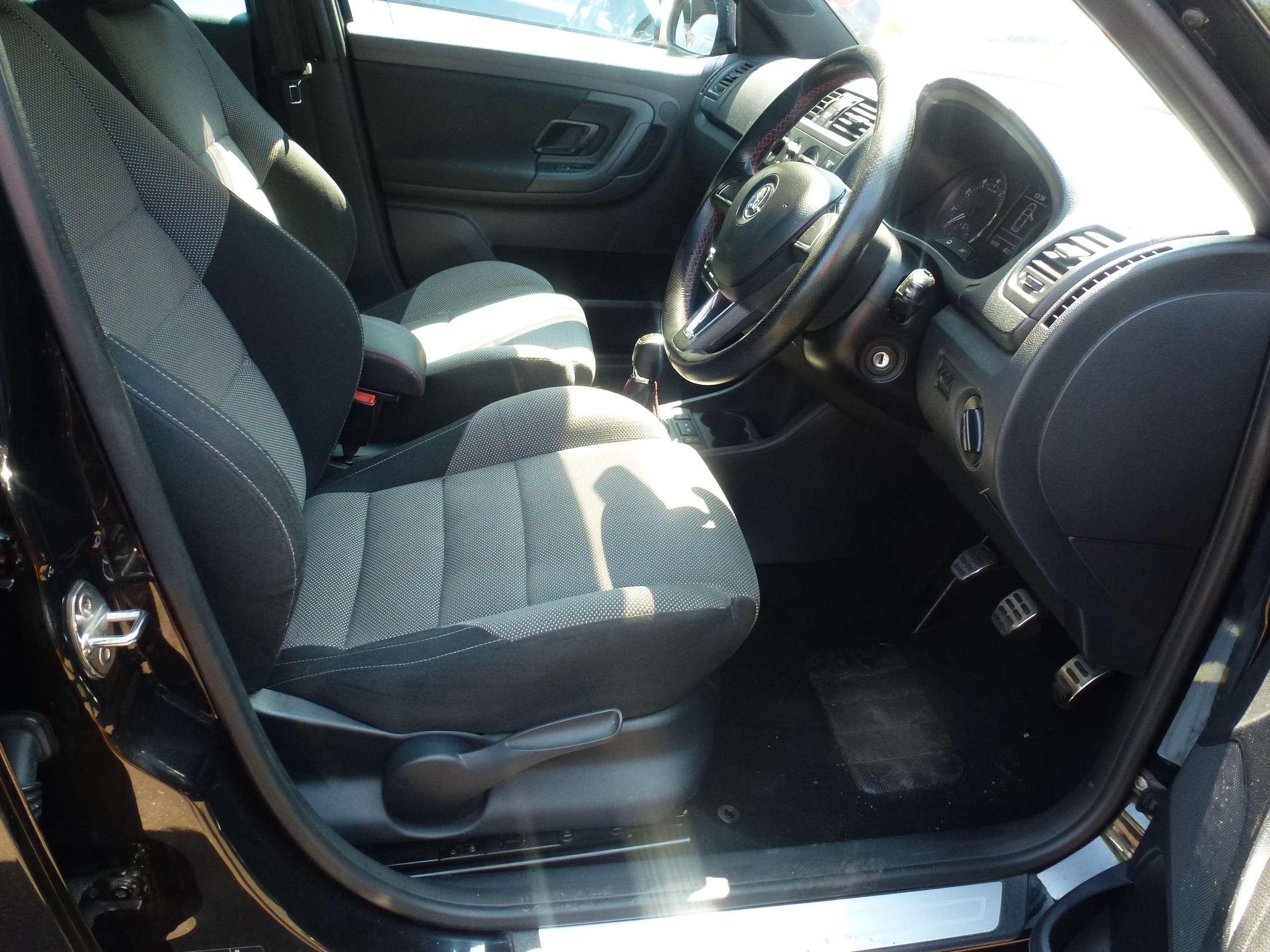 2014 SKODA FABIA 2014 SKODA FABIA