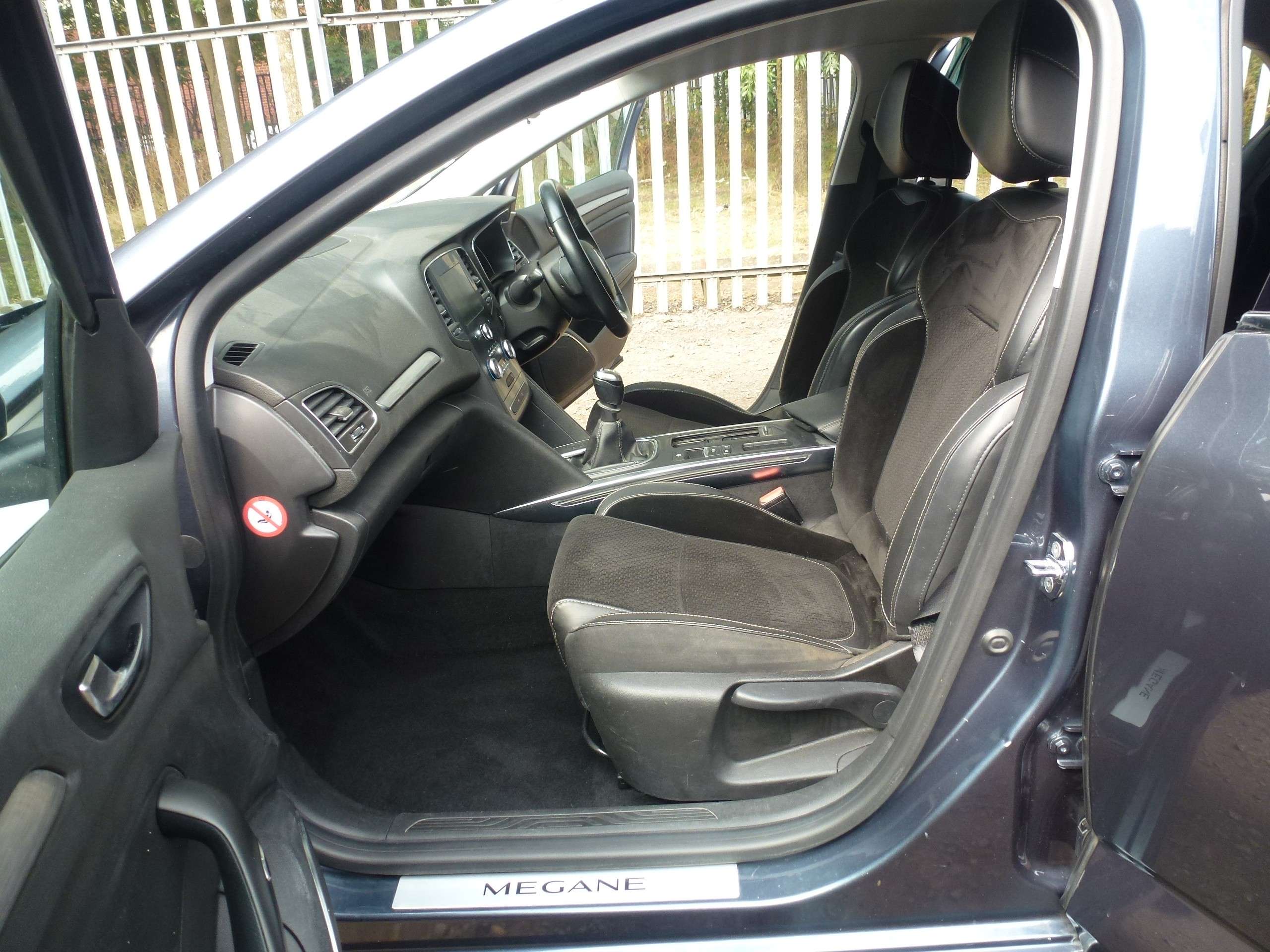 2017 RENAULT MEGANE 2017 RENAULT MEGANE