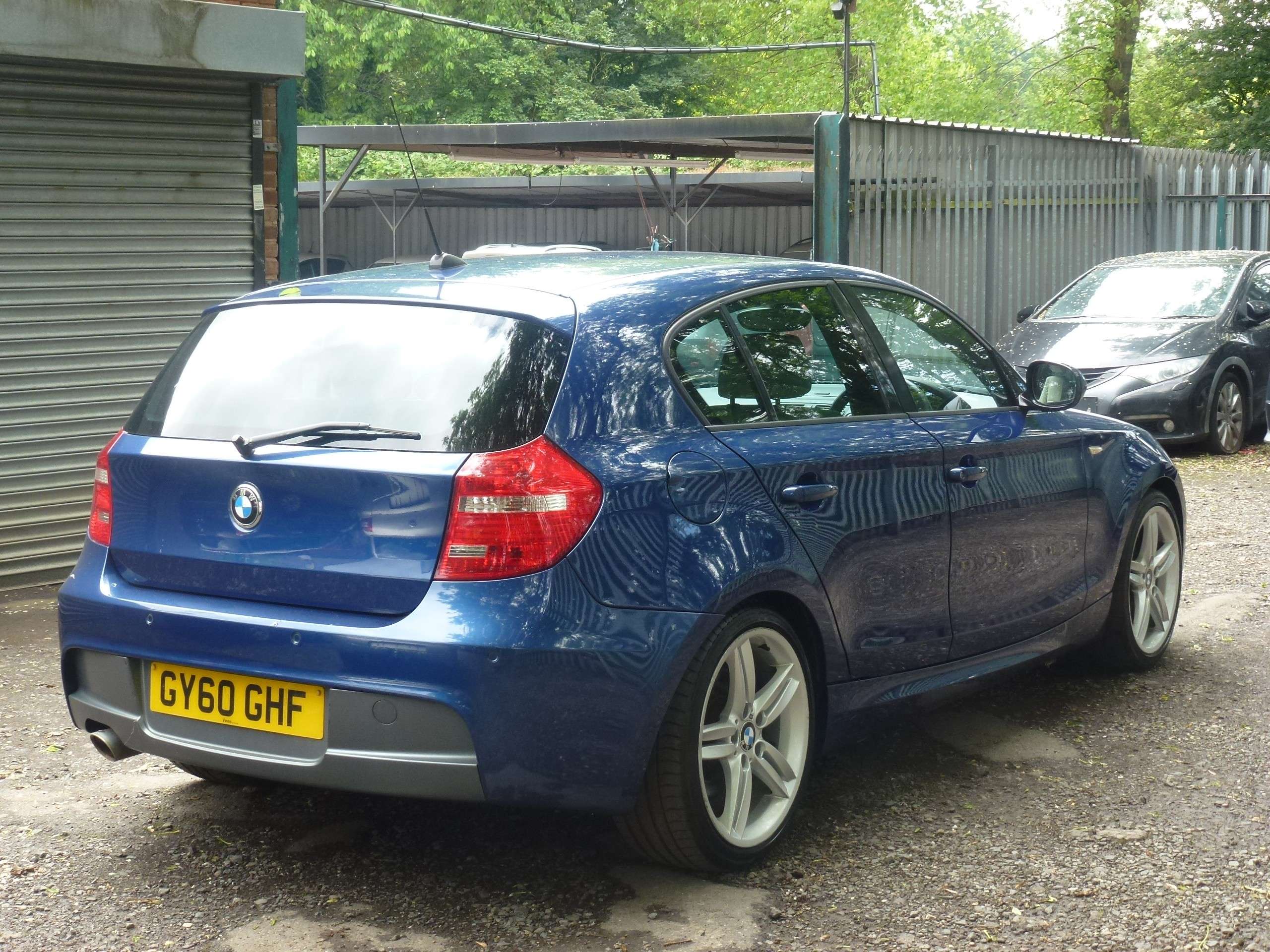 A 2010 BMW 1 SERIES 2.0 118d M Sport Hatchback 5dr Diesel Steptronic Euro 5 (143 ps) A 2010 BMW 1 SERIES 2.0 118d M Sport Hatchback 5dr Diesel Steptronic Euro 5 (143 ps)
